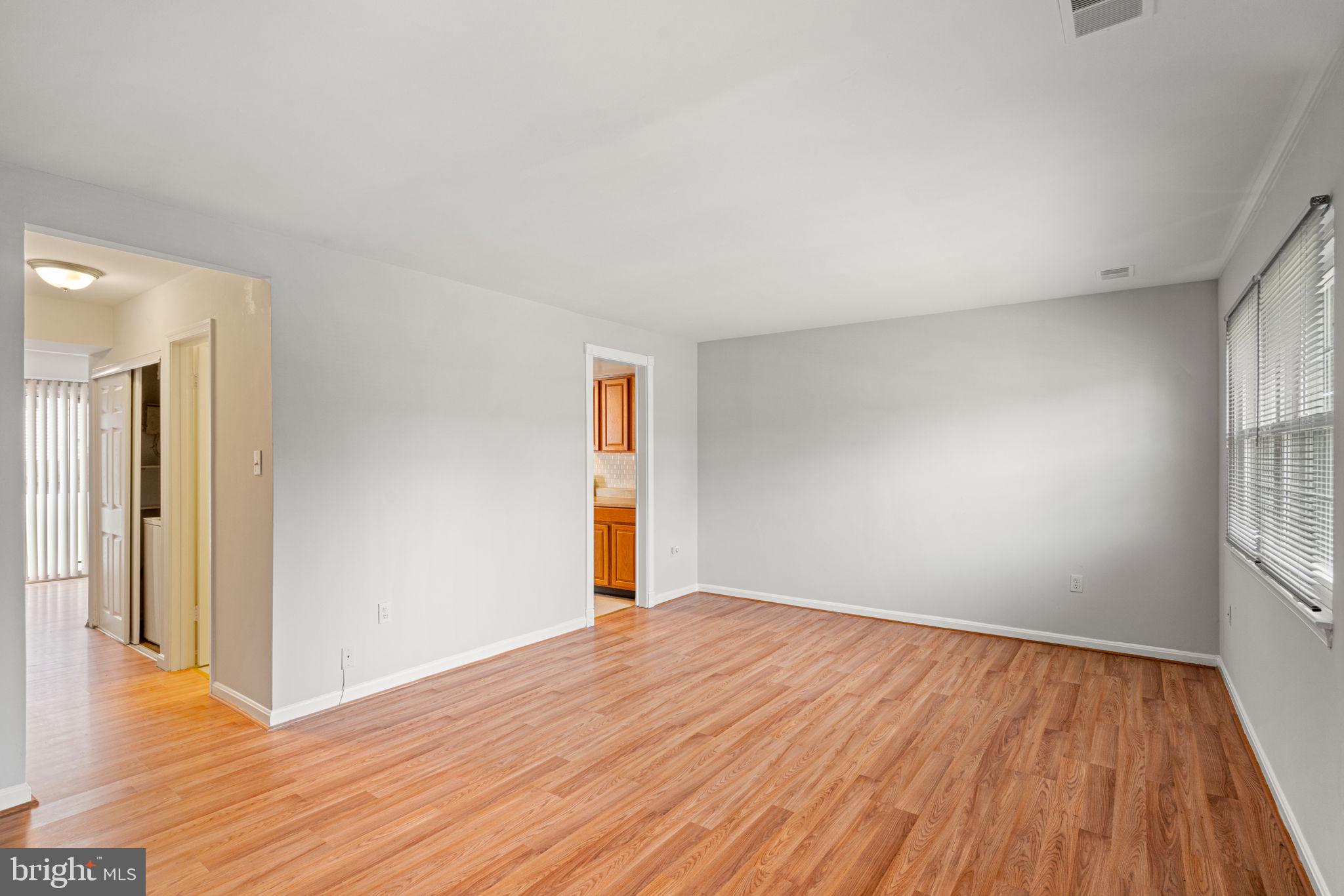 WILLIAMSTOWN - Residential