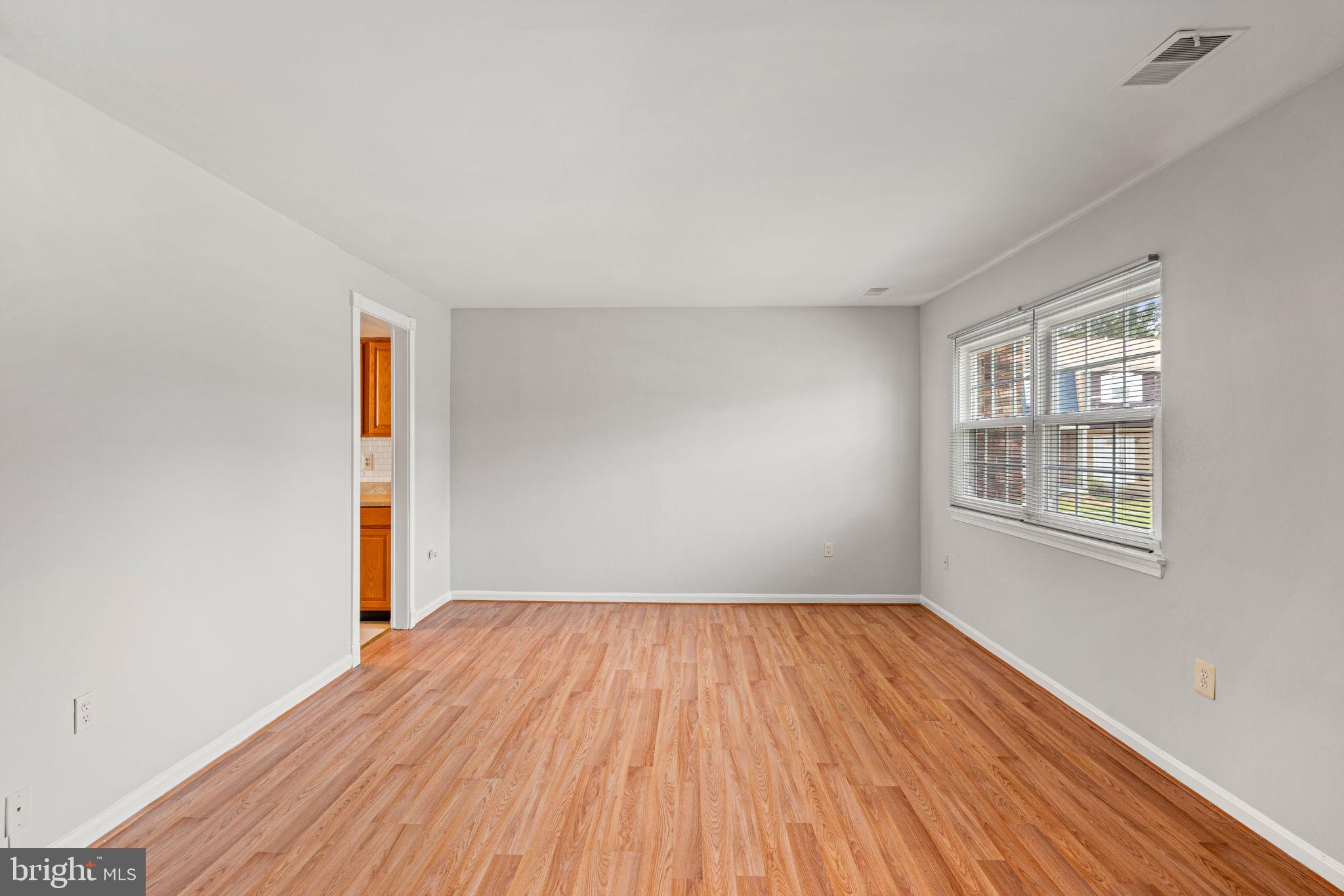 WILLIAMSTOWN - Residential