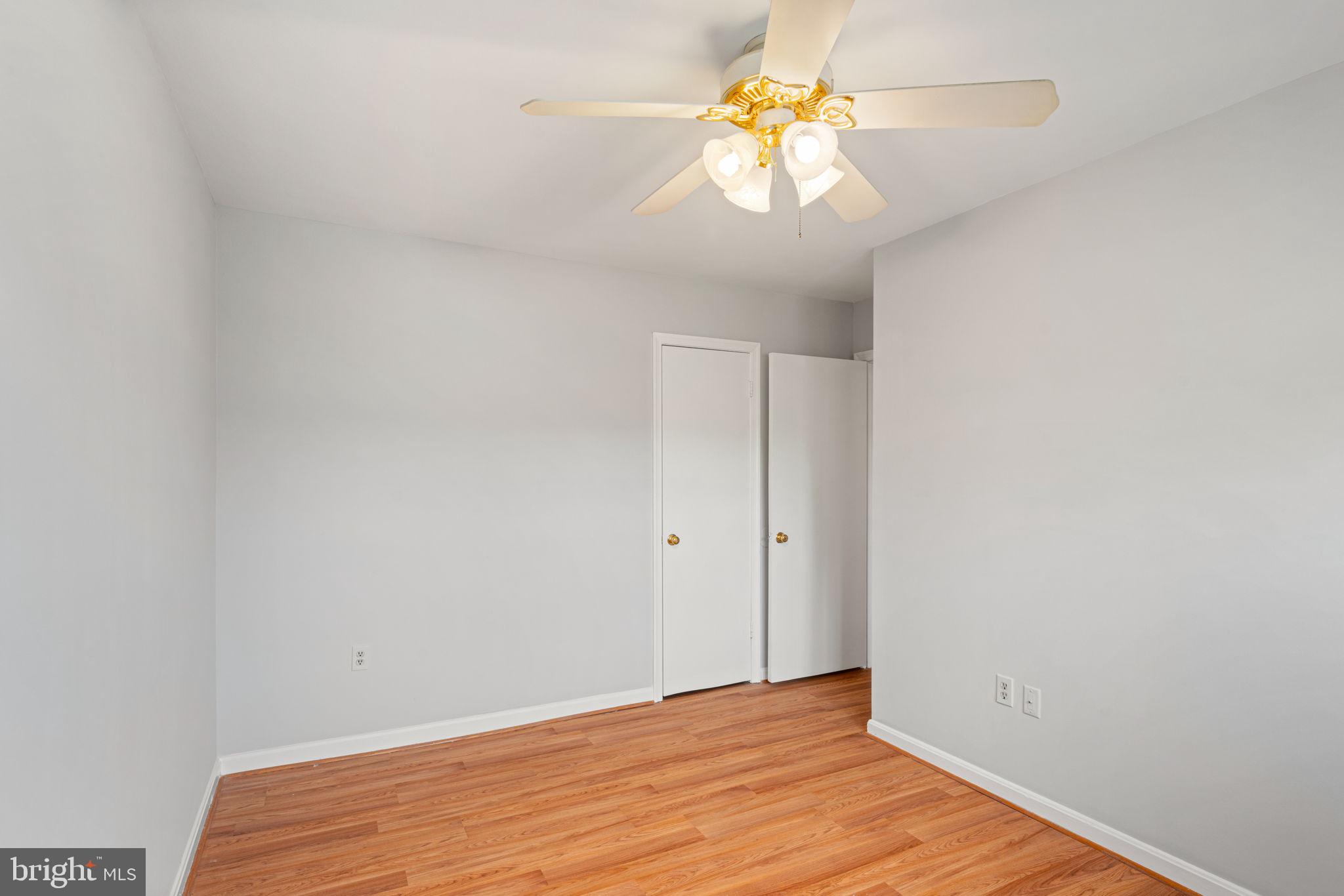 WILLIAMSTOWN - Residential