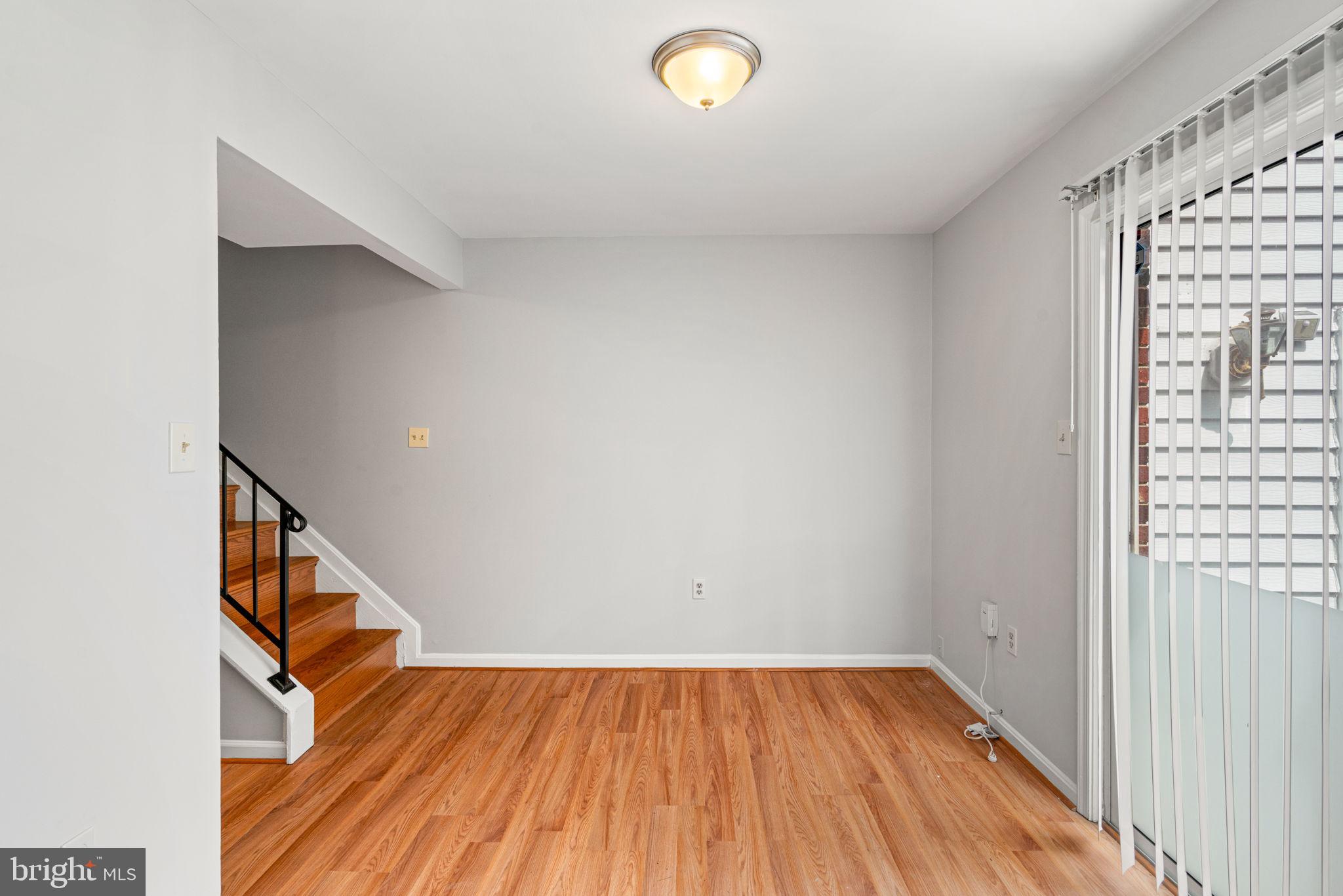 WILLIAMSTOWN - Residential