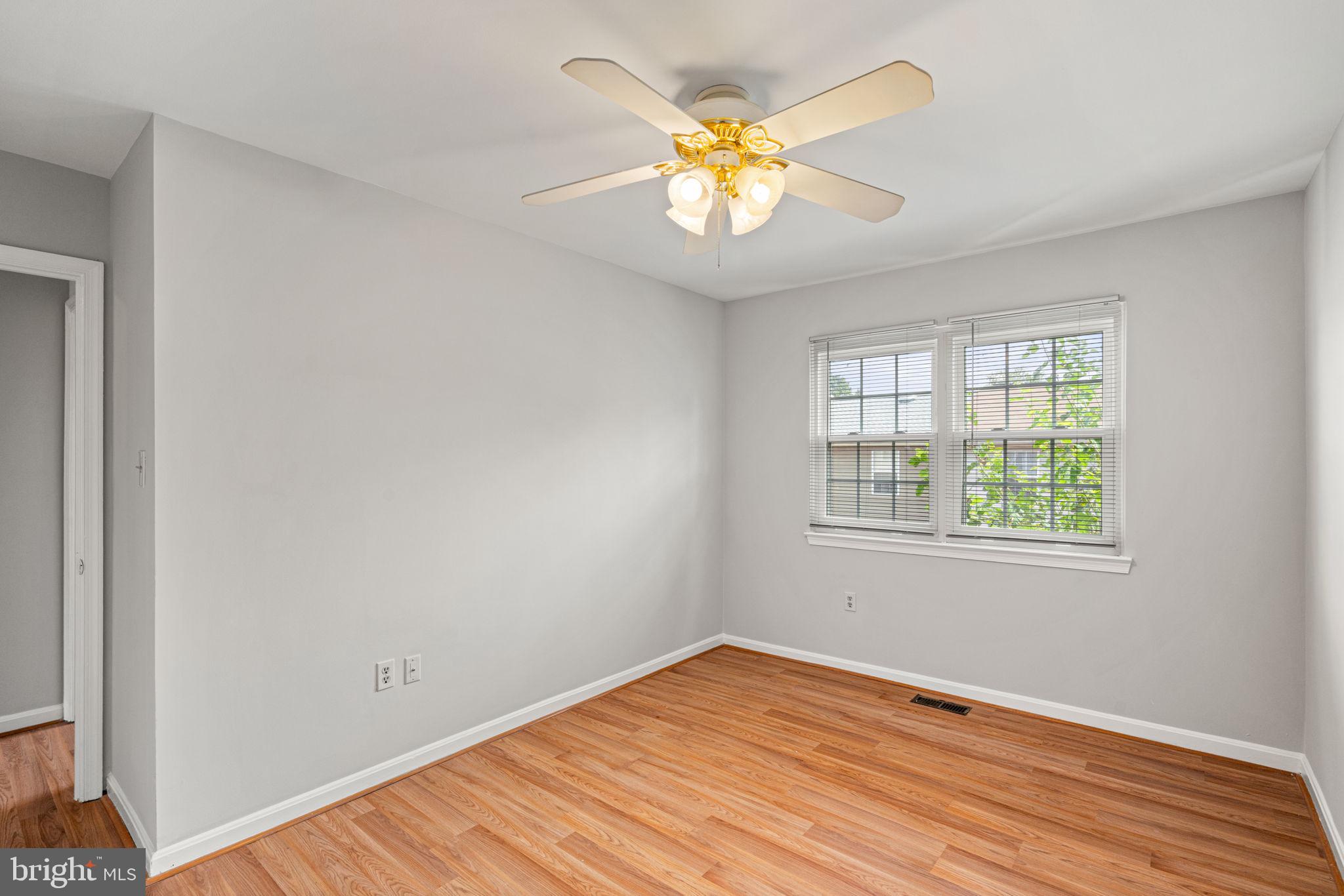 WILLIAMSTOWN - Residential