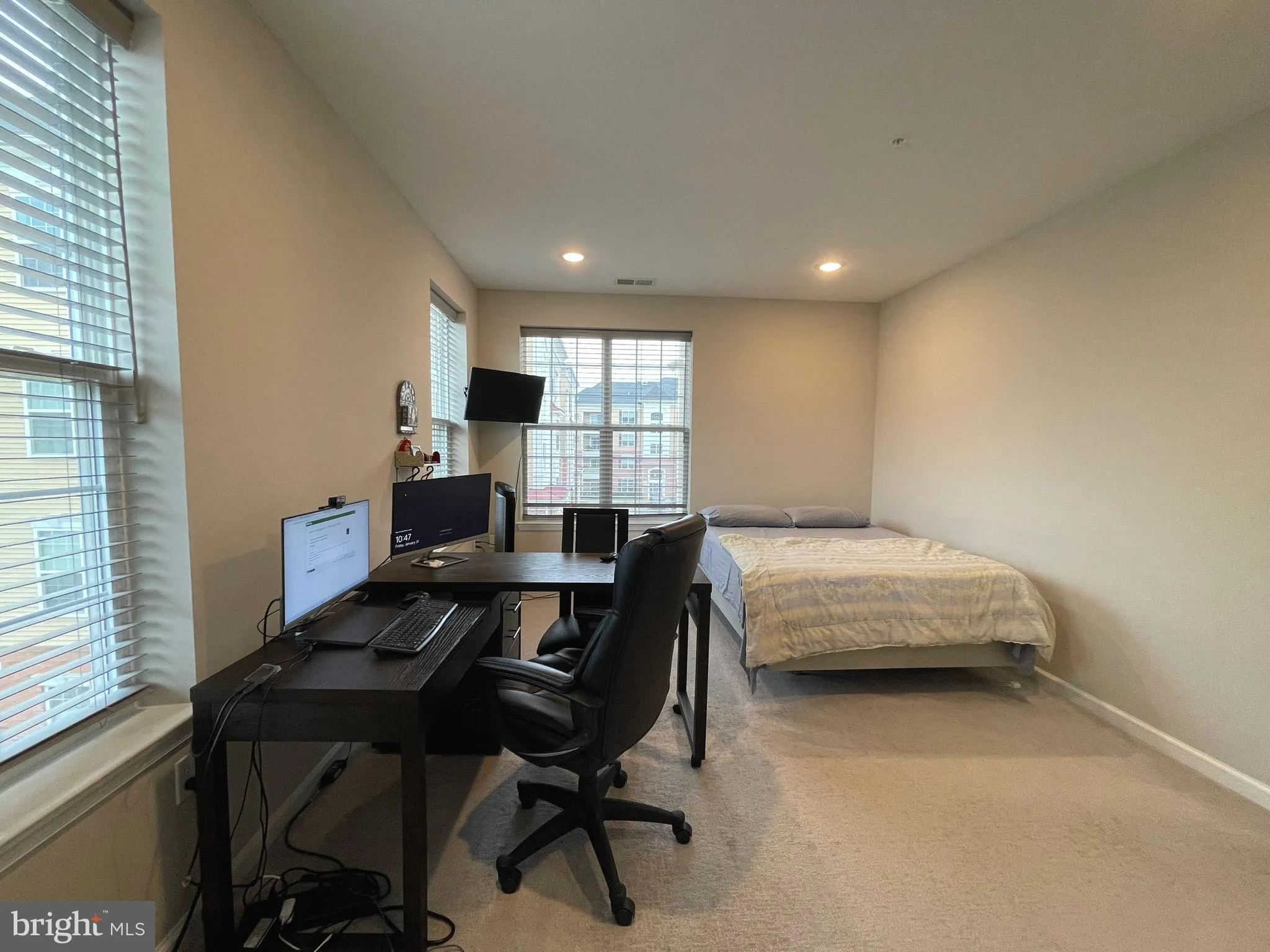 Hamilton, New Jersey 08619, United States, 2 Bedrooms Bedrooms, ,2 BathroomsBathrooms,Residential,Active,7498