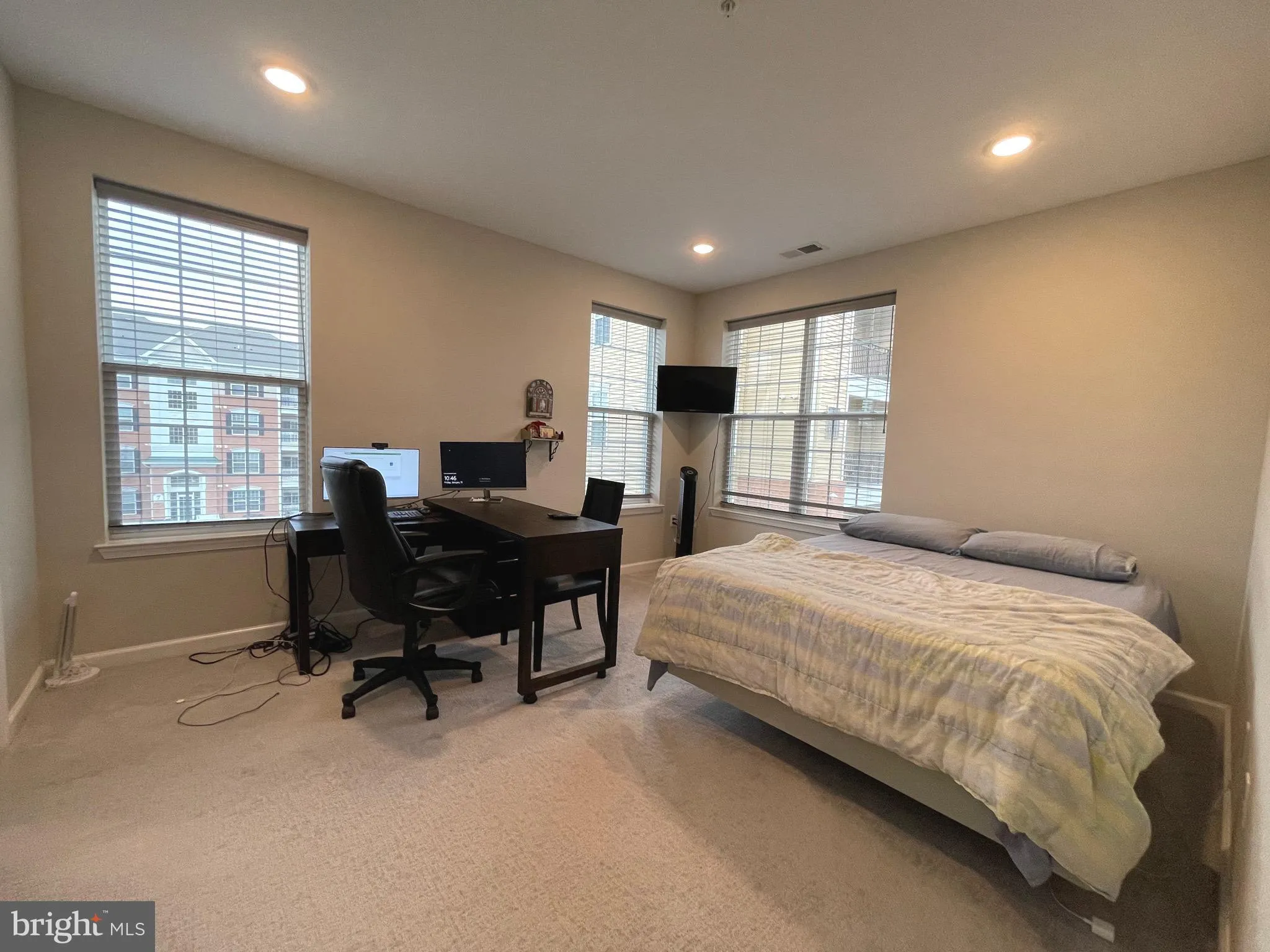 Hamilton, New Jersey 08619, United States, 2 Bedrooms Bedrooms, ,2 BathroomsBathrooms,Residential,Active,7498