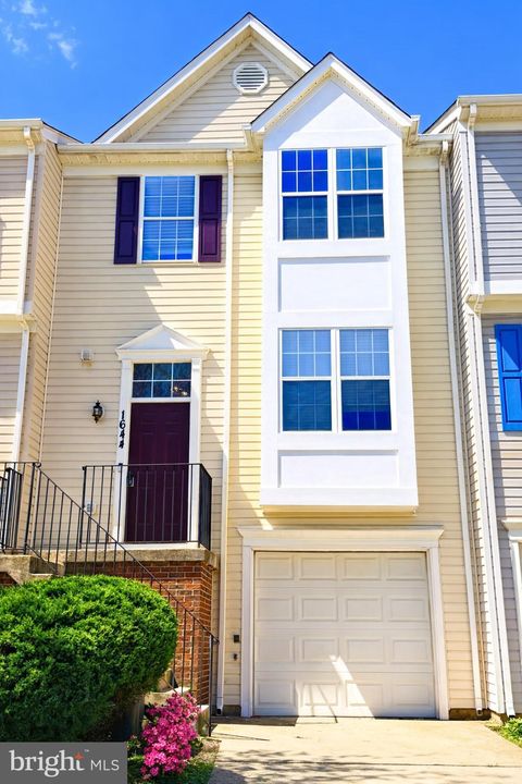 1644 DEEP GORGE COURT OXON HILL MD 20745