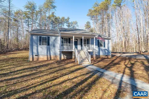 923 Anna Coves Blvd, Mineral, VA MLS: 659728
