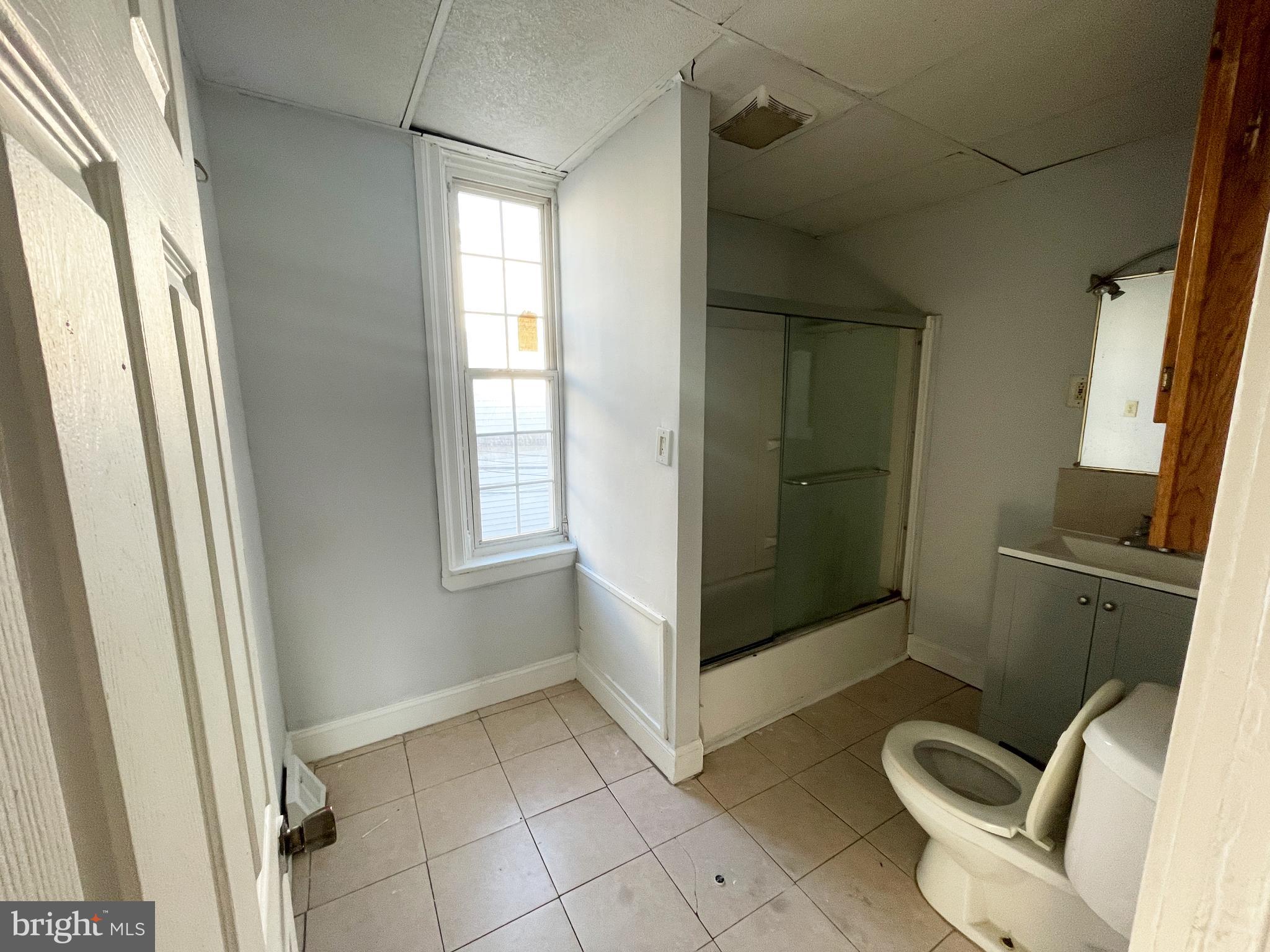 KENSINGTON - Residential Lease