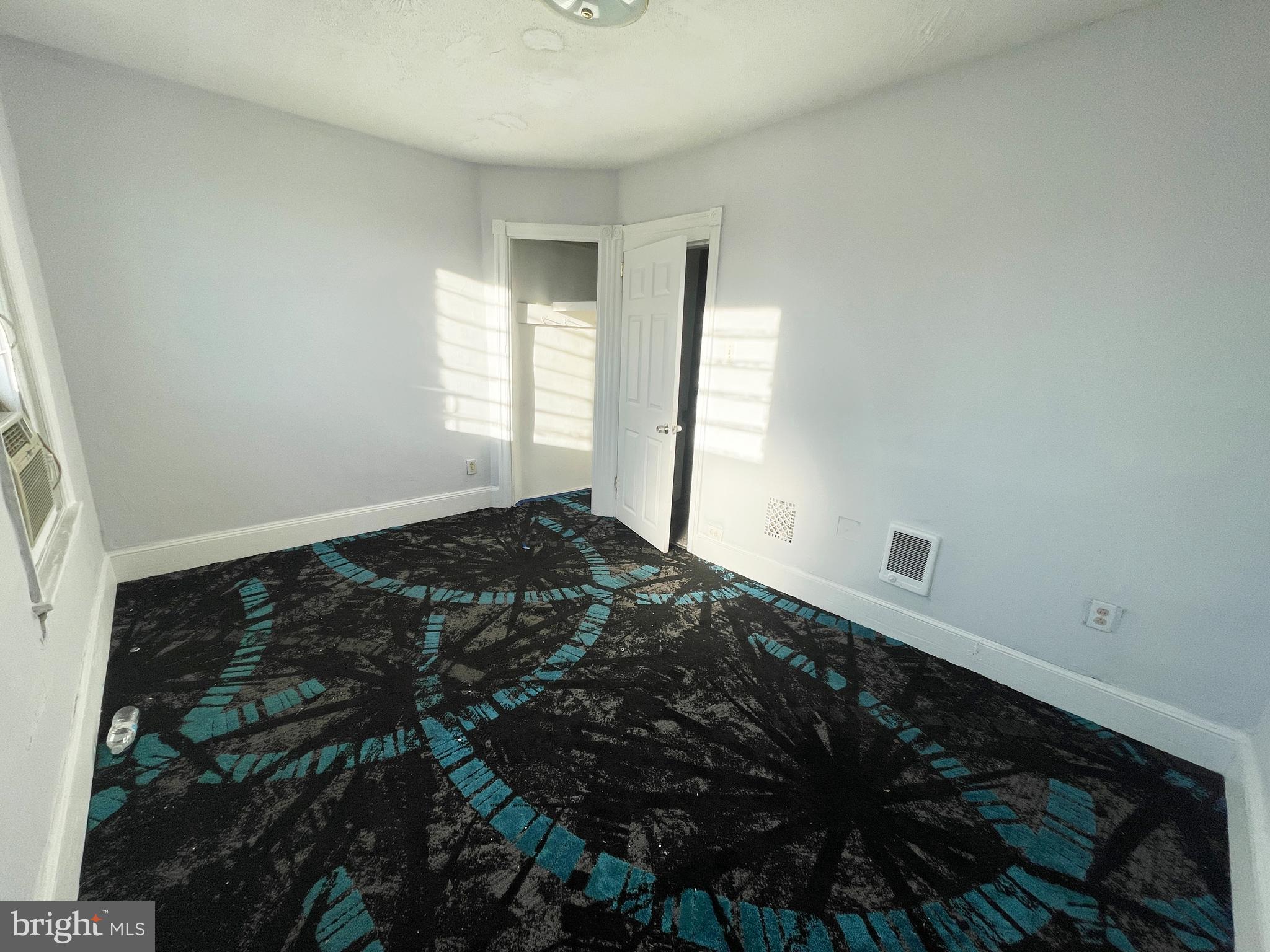 KENSINGTON - Residential Lease