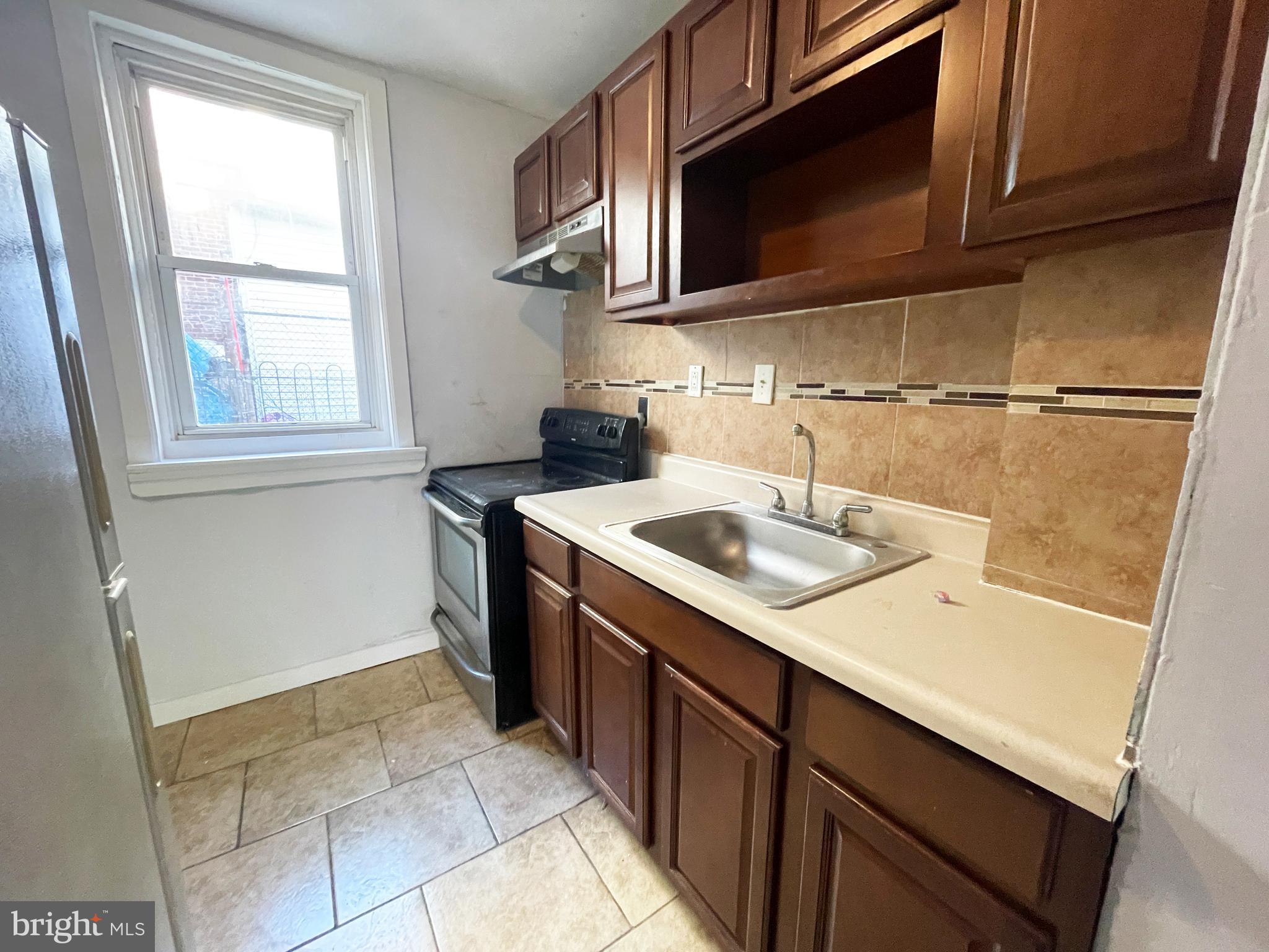 KENSINGTON - Residential Lease