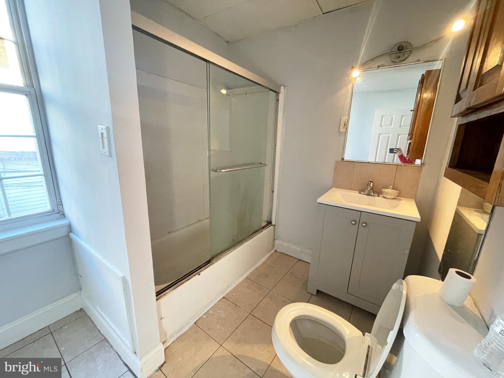 KENSINGTON - Residential Lease