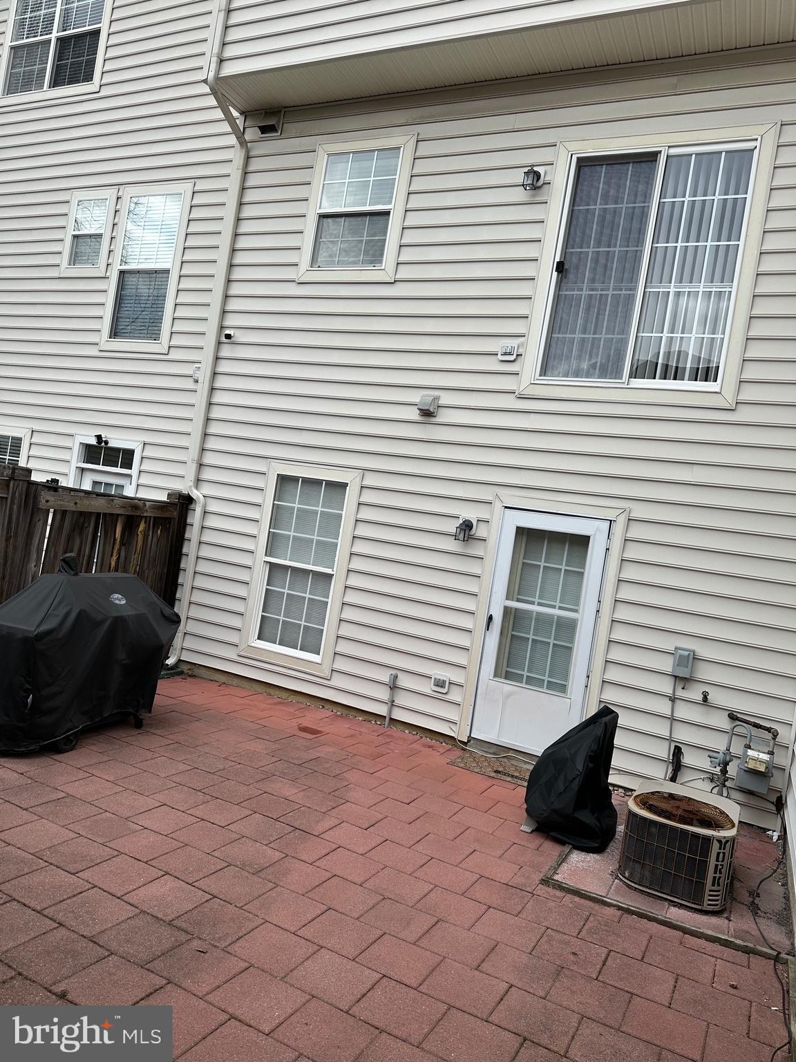 FAIRWOOD - Residential Lease