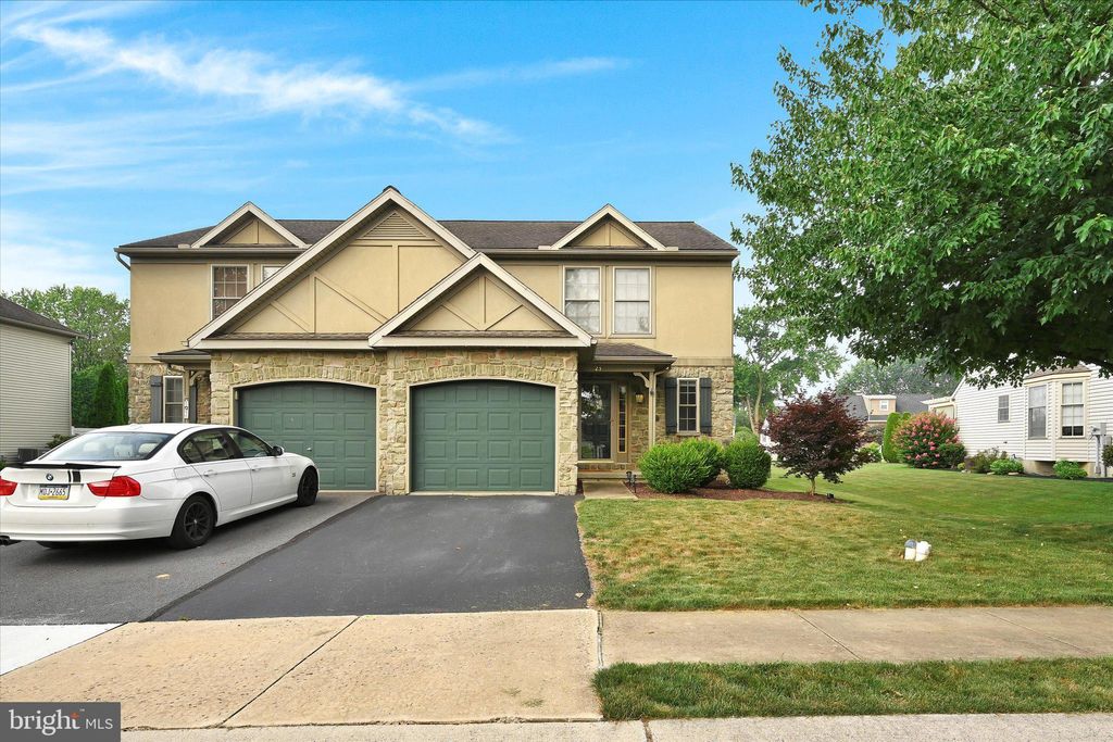 Photo of 23 EAGLE DR, EPHRATA, PA 17522 (MLS # PALA2038246)