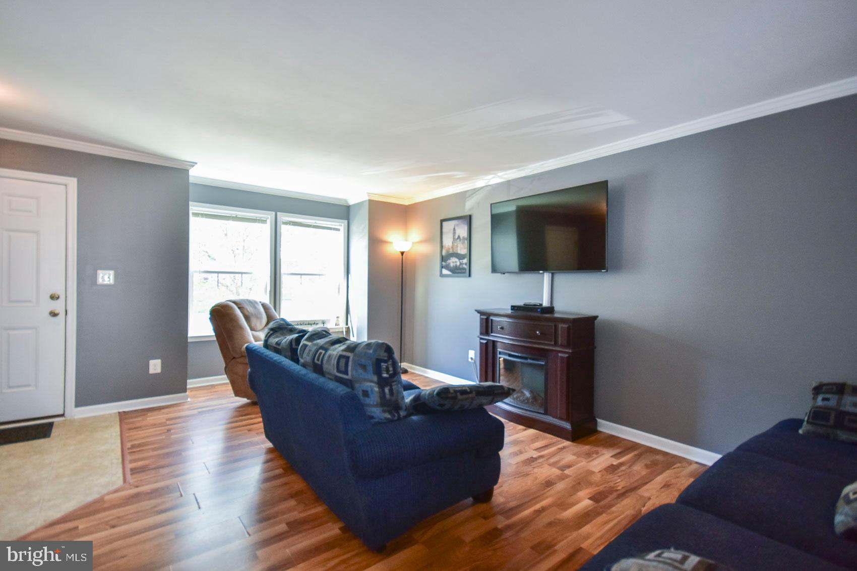 LAKELAND PLACE - Residential