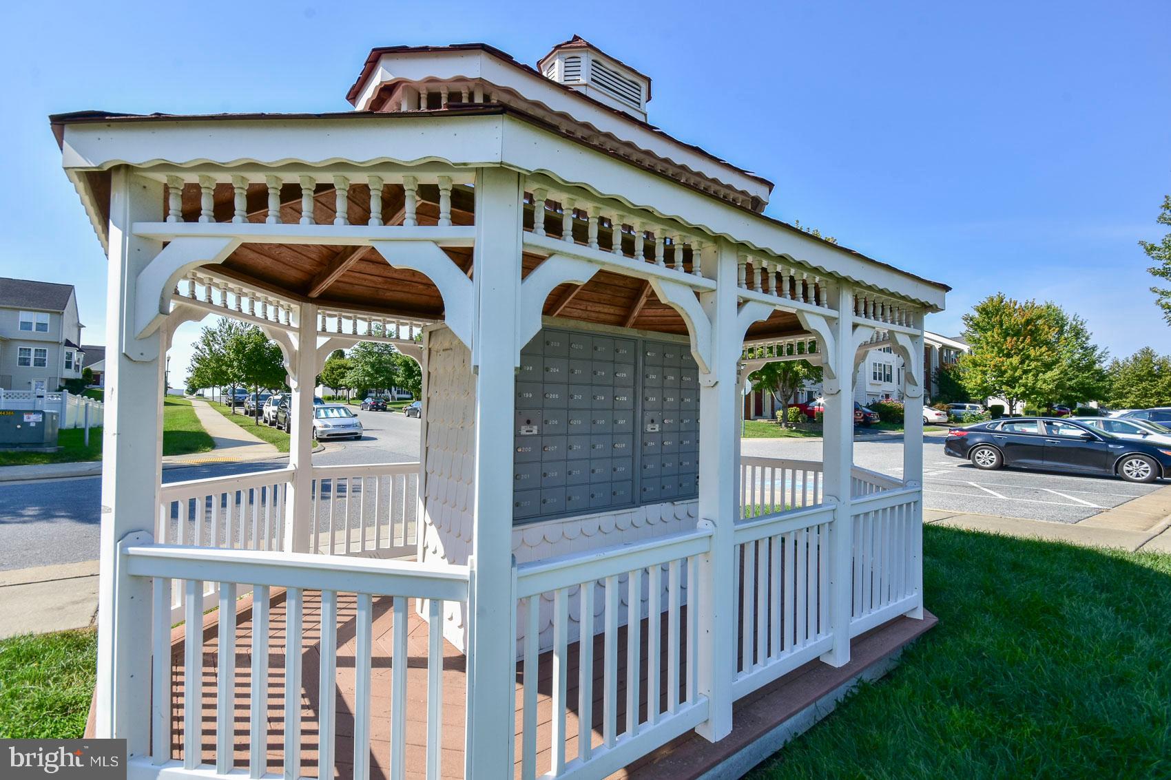 LAKELAND PLACE - Residential