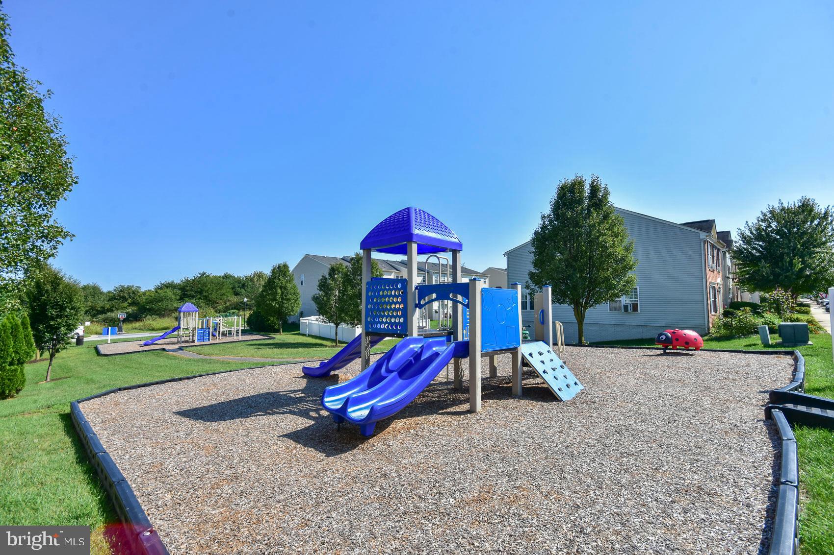 LAKELAND PLACE - Residential