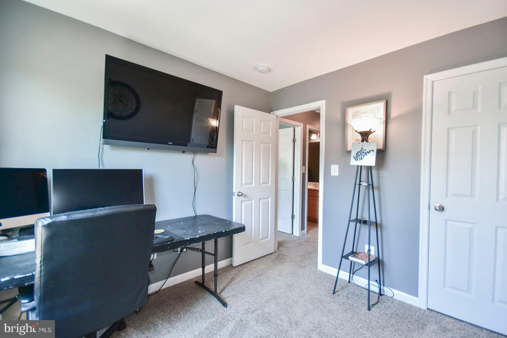 LAKELAND PLACE - Residential