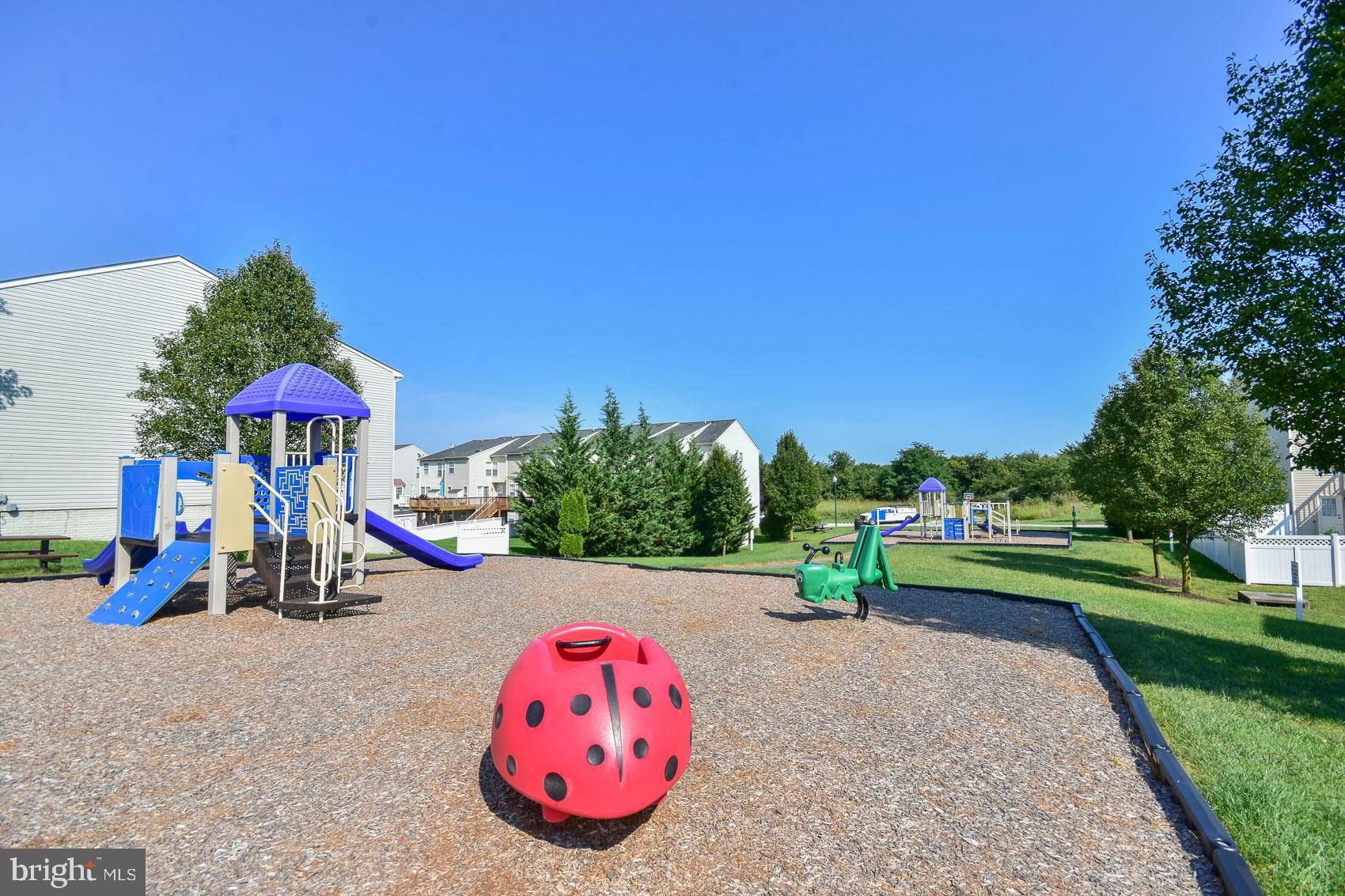 LAKELAND PLACE - Residential