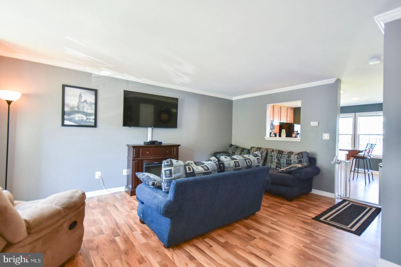 LAKELAND PLACE - Residential