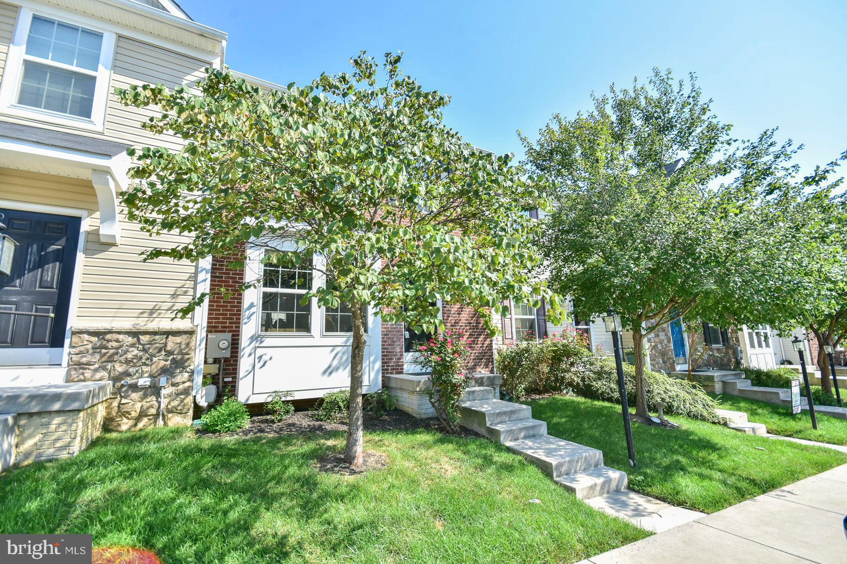 LAKELAND PLACE - Residential