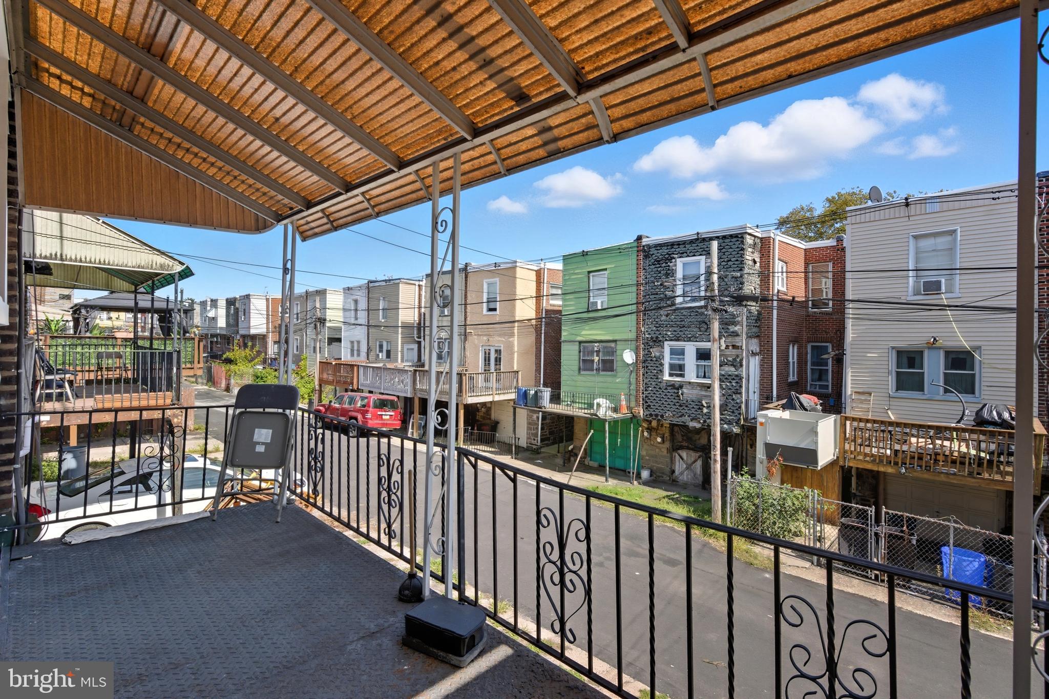 WEST OAK LANE - Residential