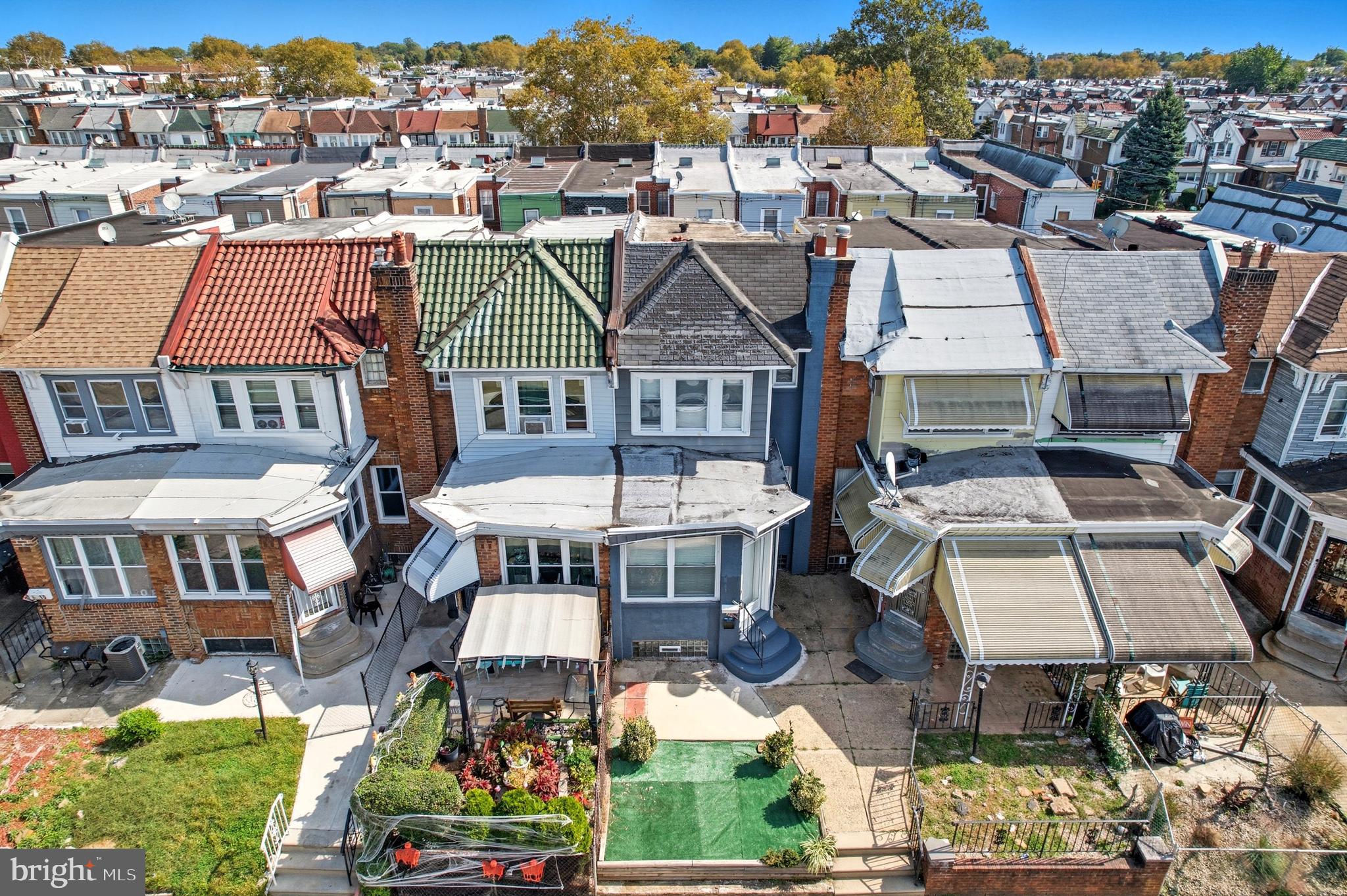 WEST OAK LANE - Residential