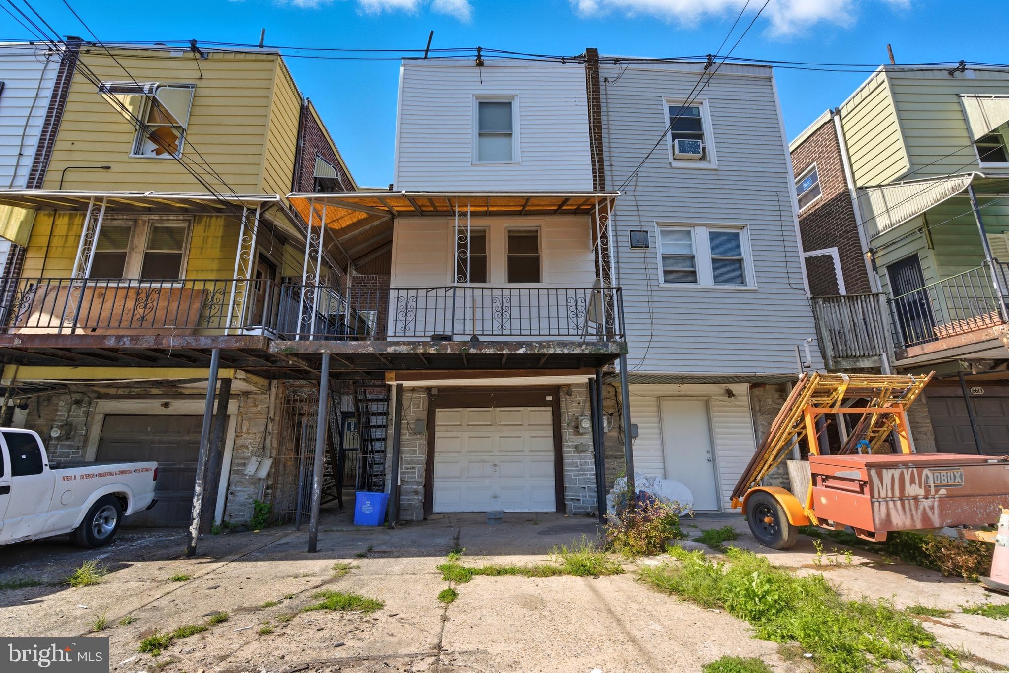 WEST OAK LANE - Residential
