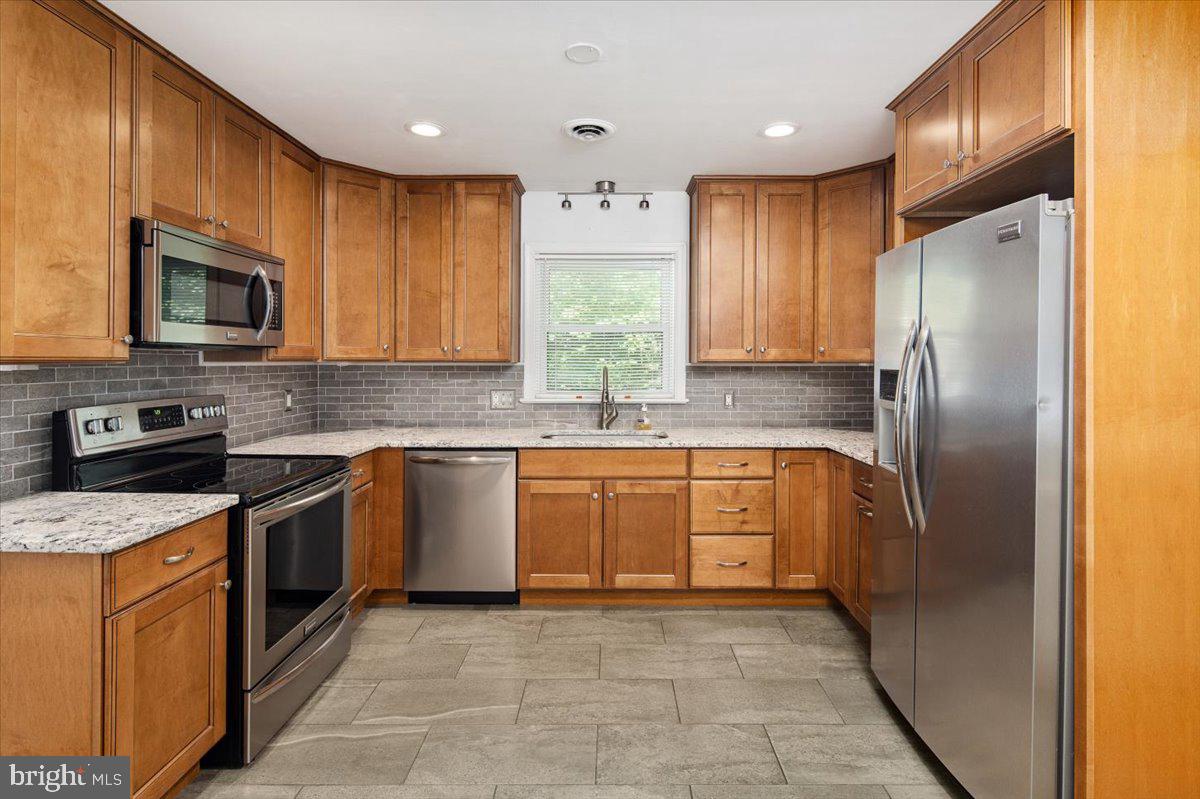 CONFEDERATE RIDGE - Residential