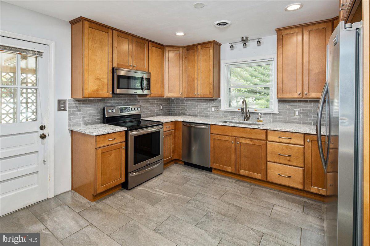 CONFEDERATE RIDGE - Residential