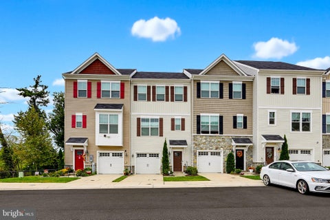 Townhouse For Sale - 11103 Wilder Way<br/> OWINGS MILLS, MD 21117