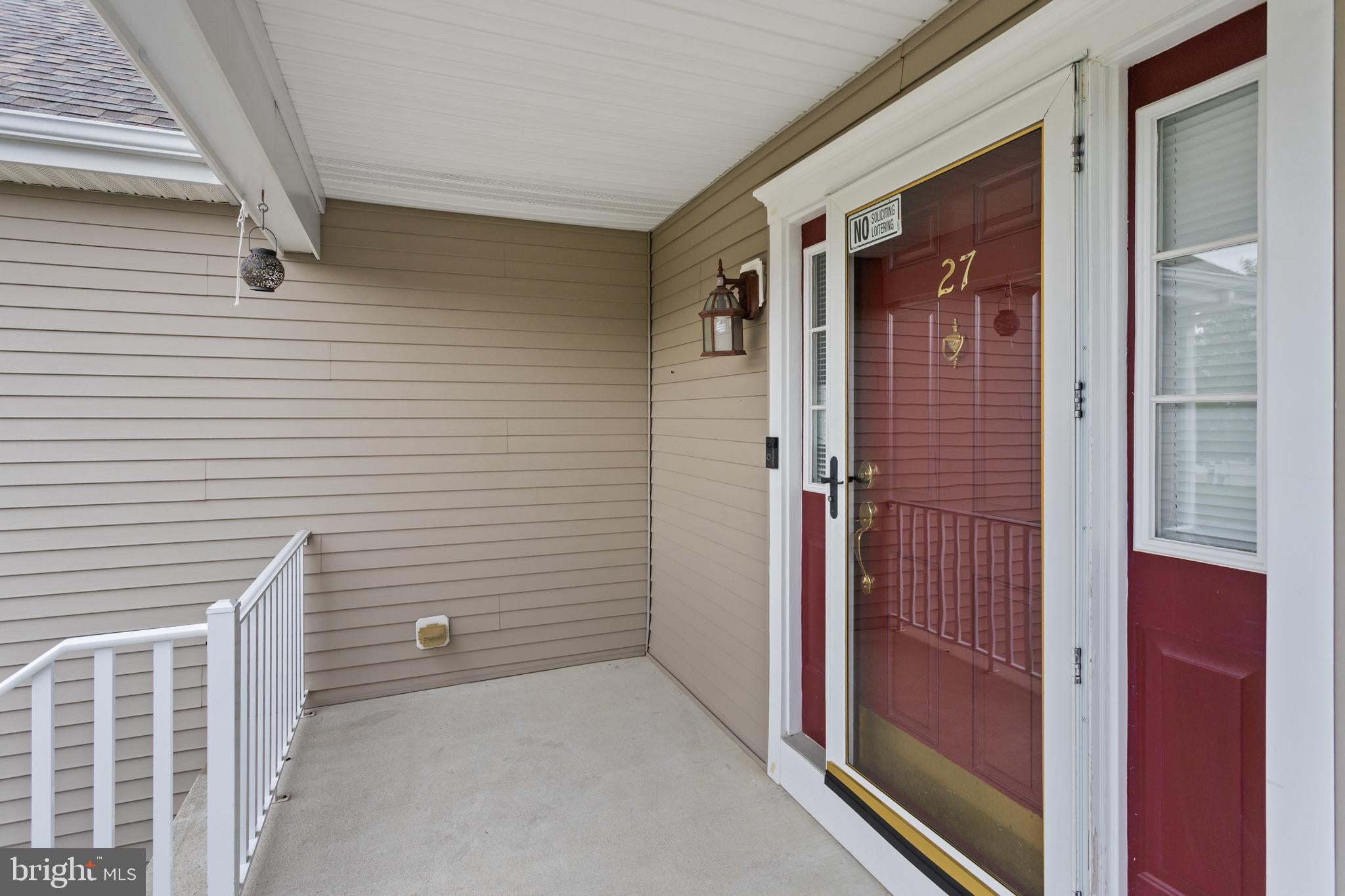 27 LINCOLN DRIVE