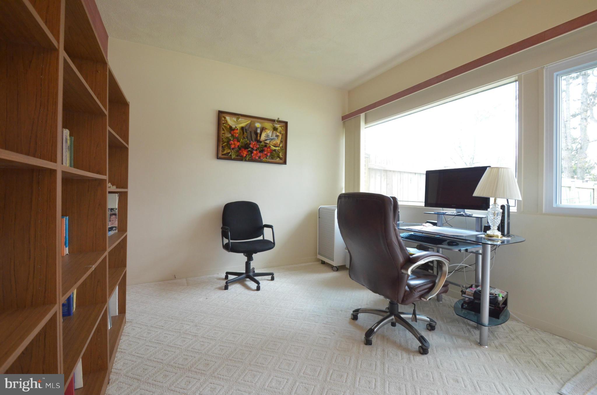 LONGMEADOW WEST - Residential