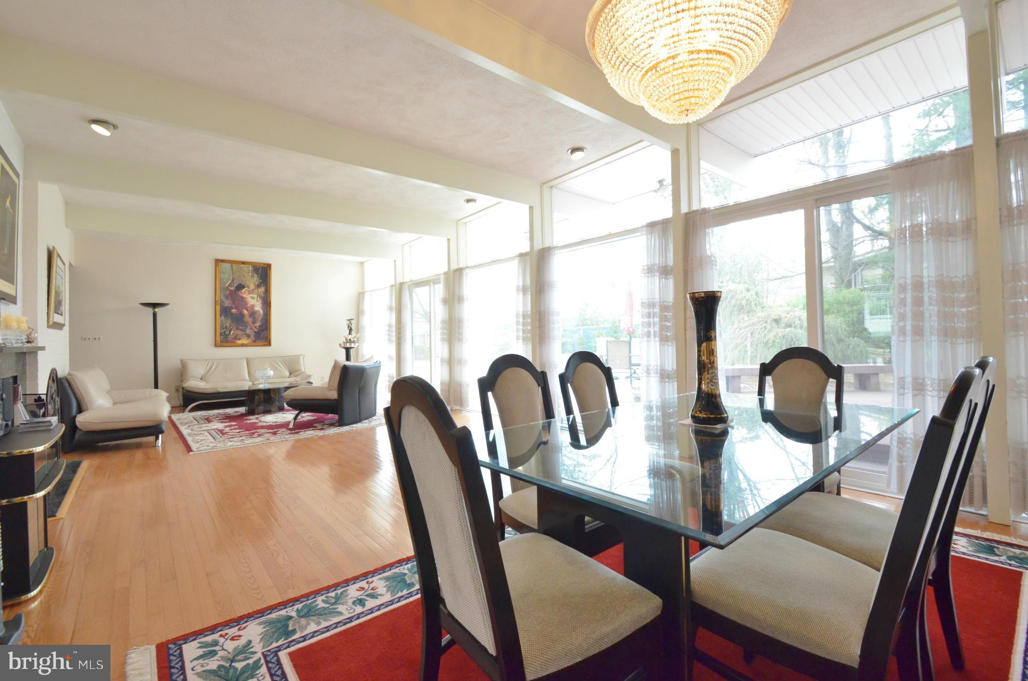 LONGMEADOW WEST - Residential