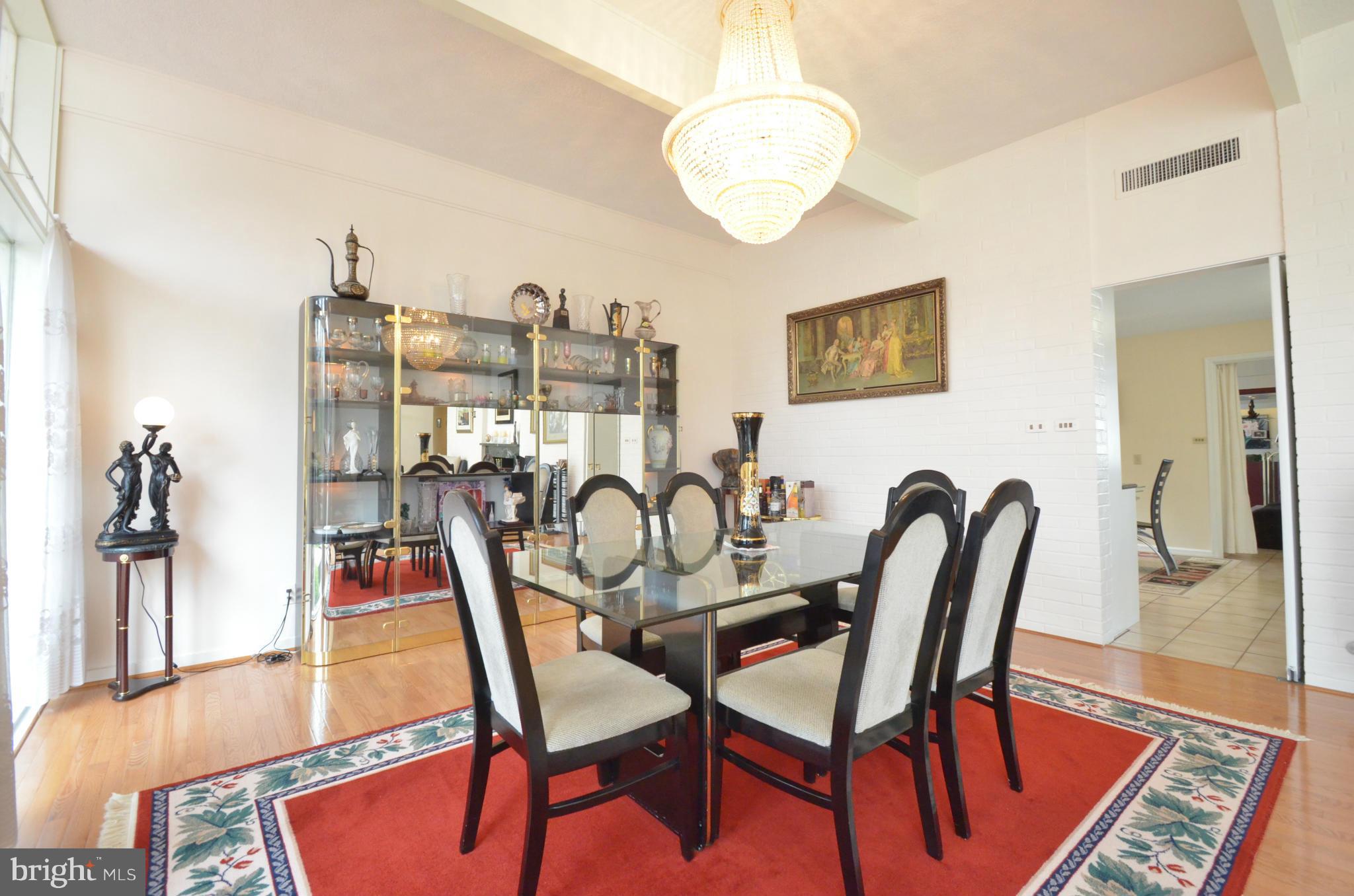 LONGMEADOW WEST - Residential