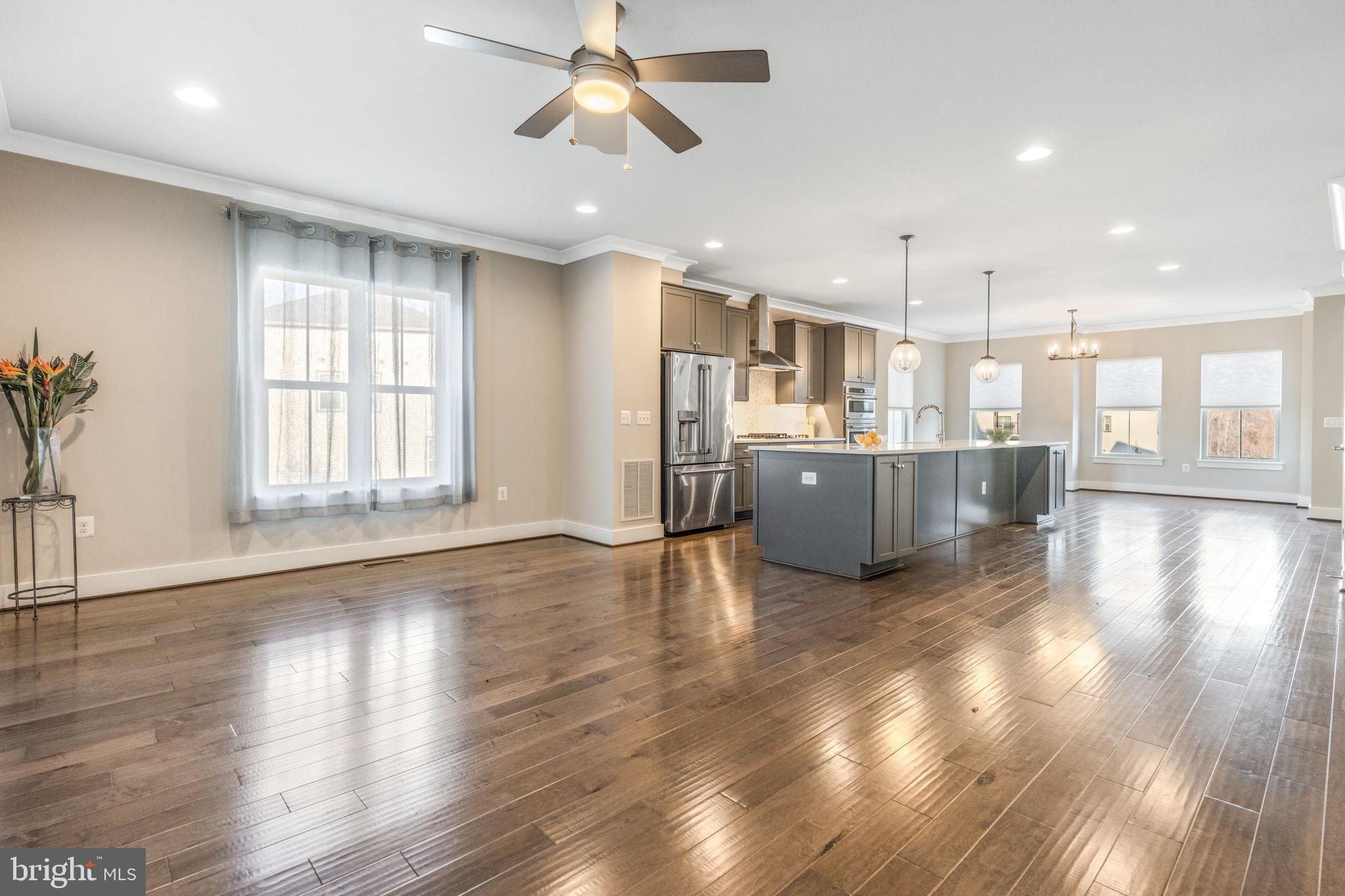 CREST OF ALEXANDRIA - Residential