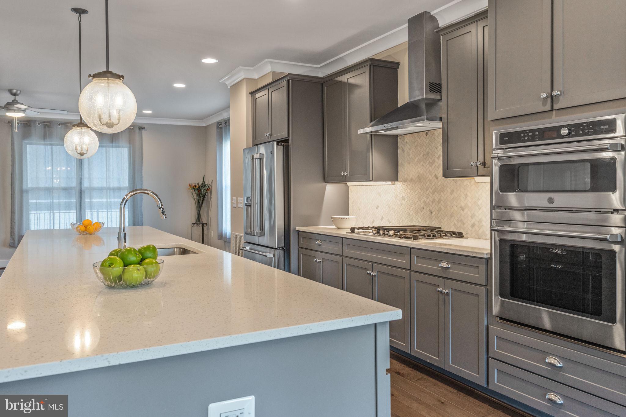 CREST OF ALEXANDRIA - Residential