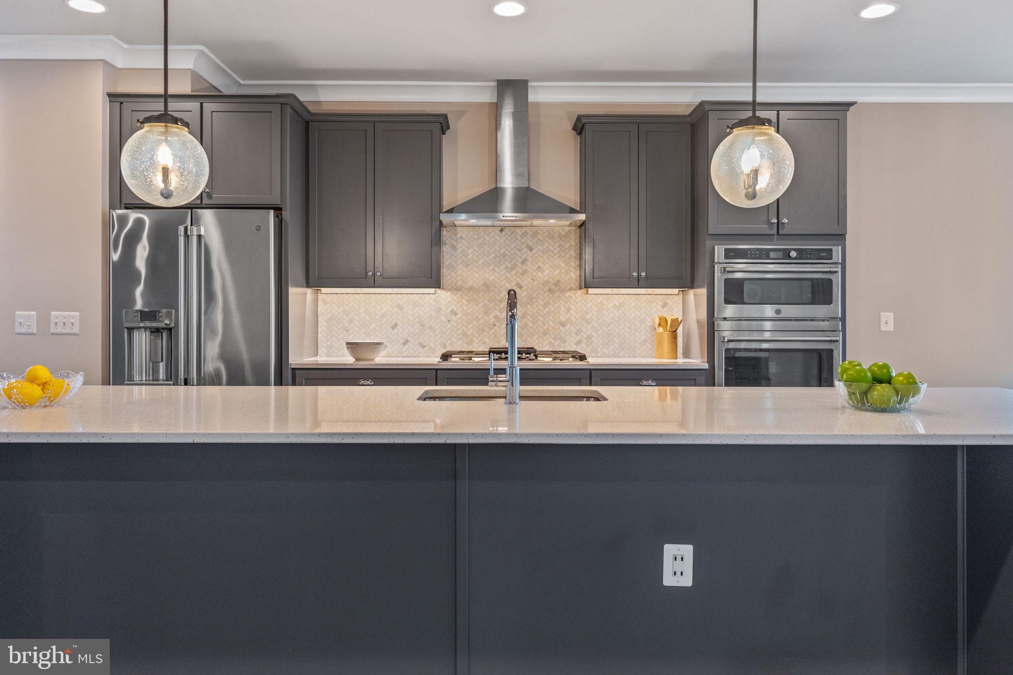 CREST OF ALEXANDRIA - Residential