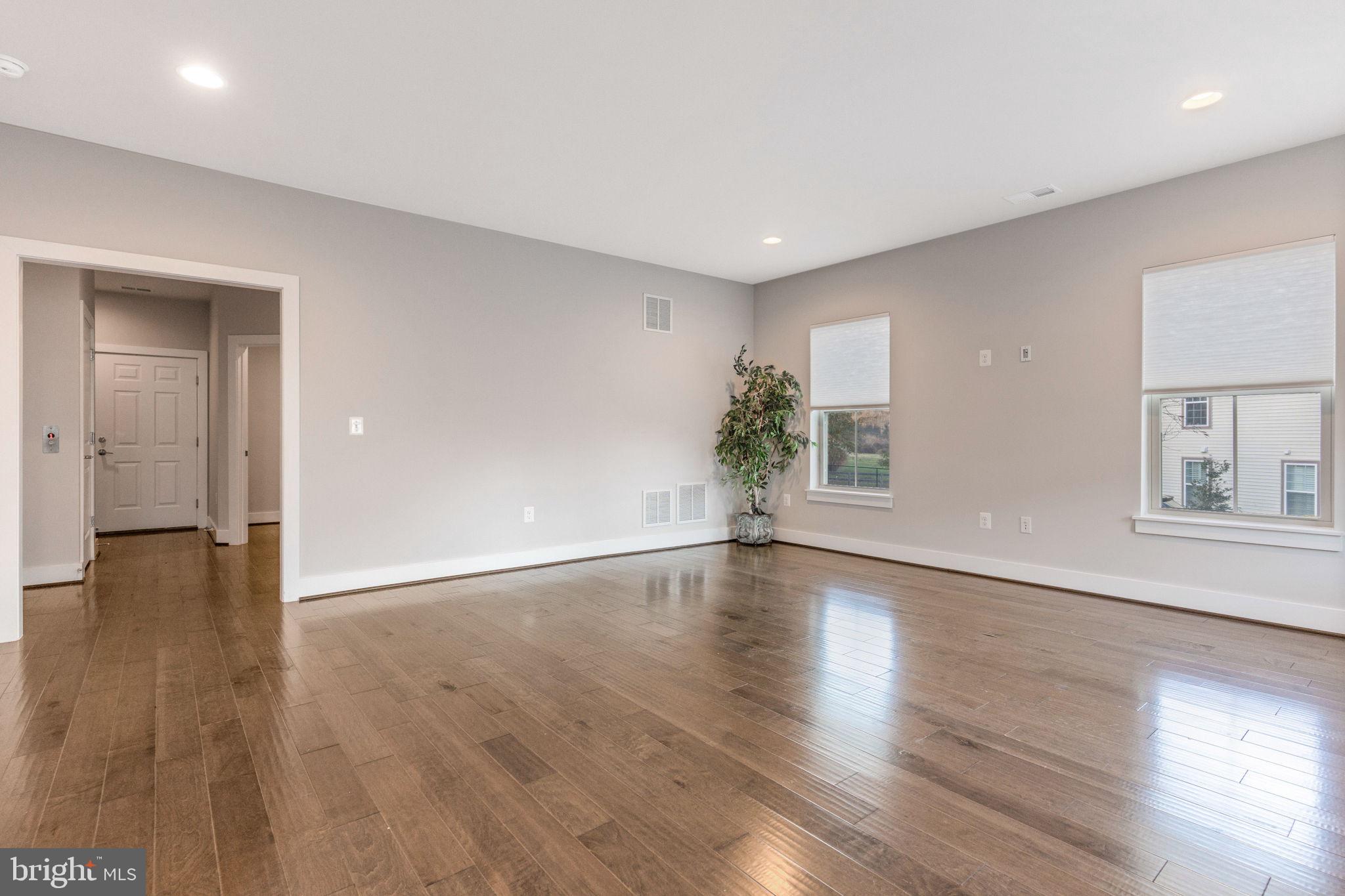 CREST OF ALEXANDRIA - Residential