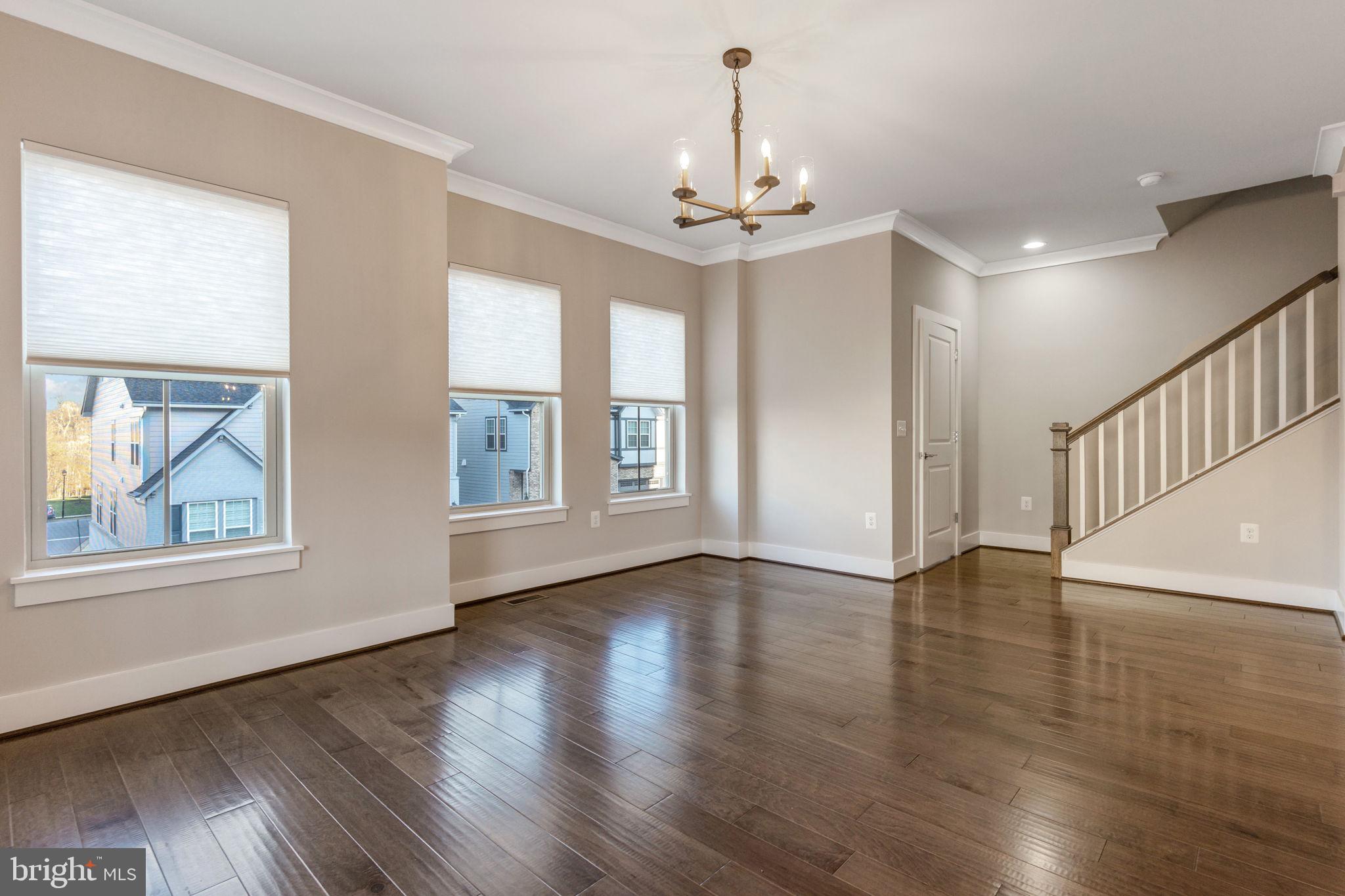 CREST OF ALEXANDRIA - Residential