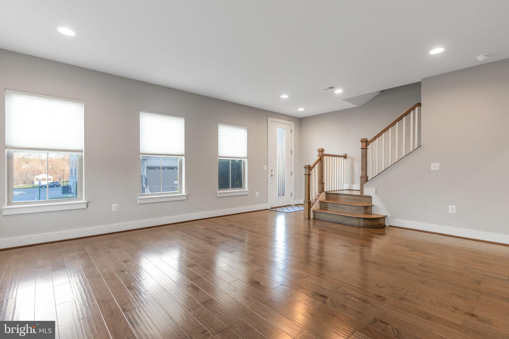 CREST OF ALEXANDRIA - Residential