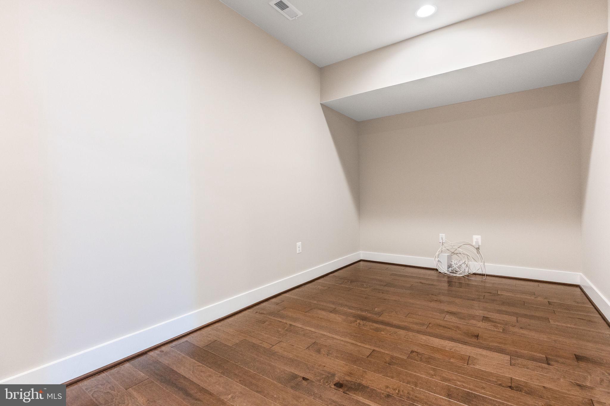 CREST OF ALEXANDRIA - Residential