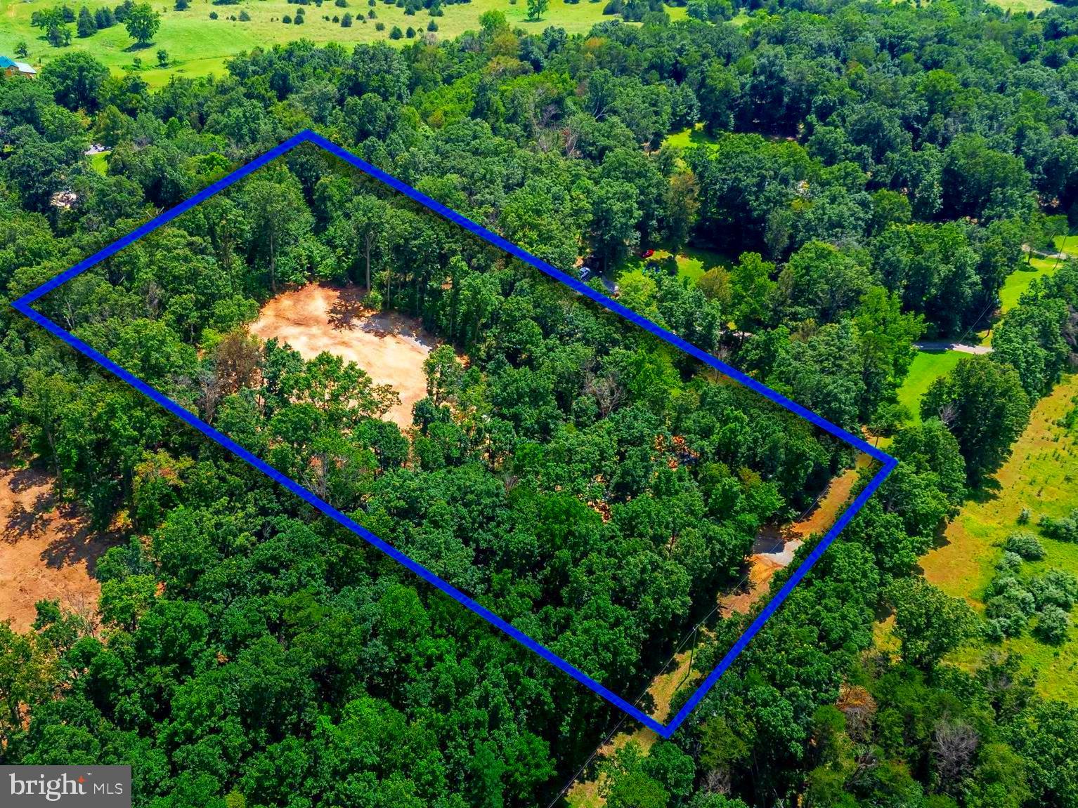 HOPE MILLS ACRES - Land