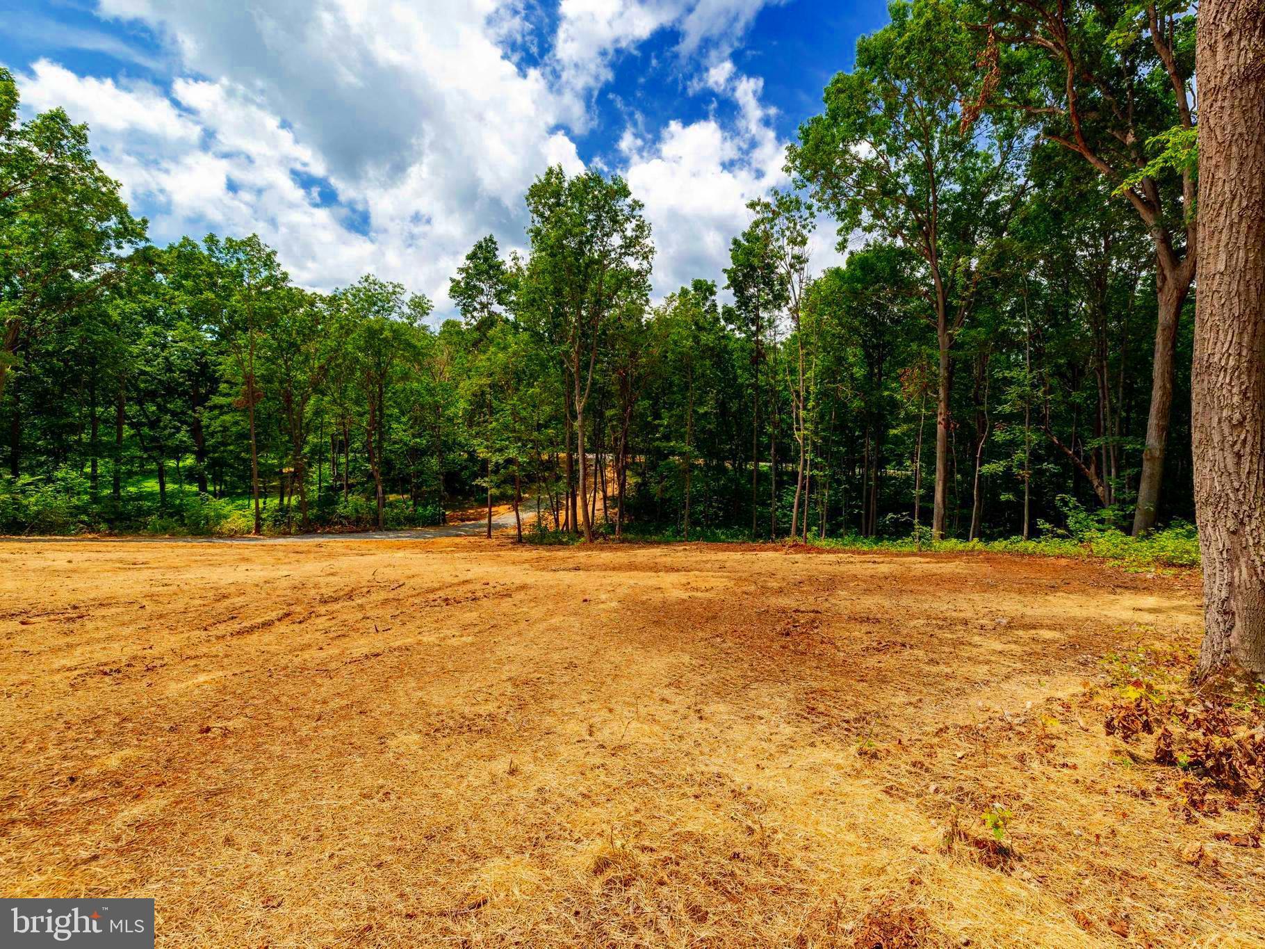 HOPE MILLS ACRES - Land