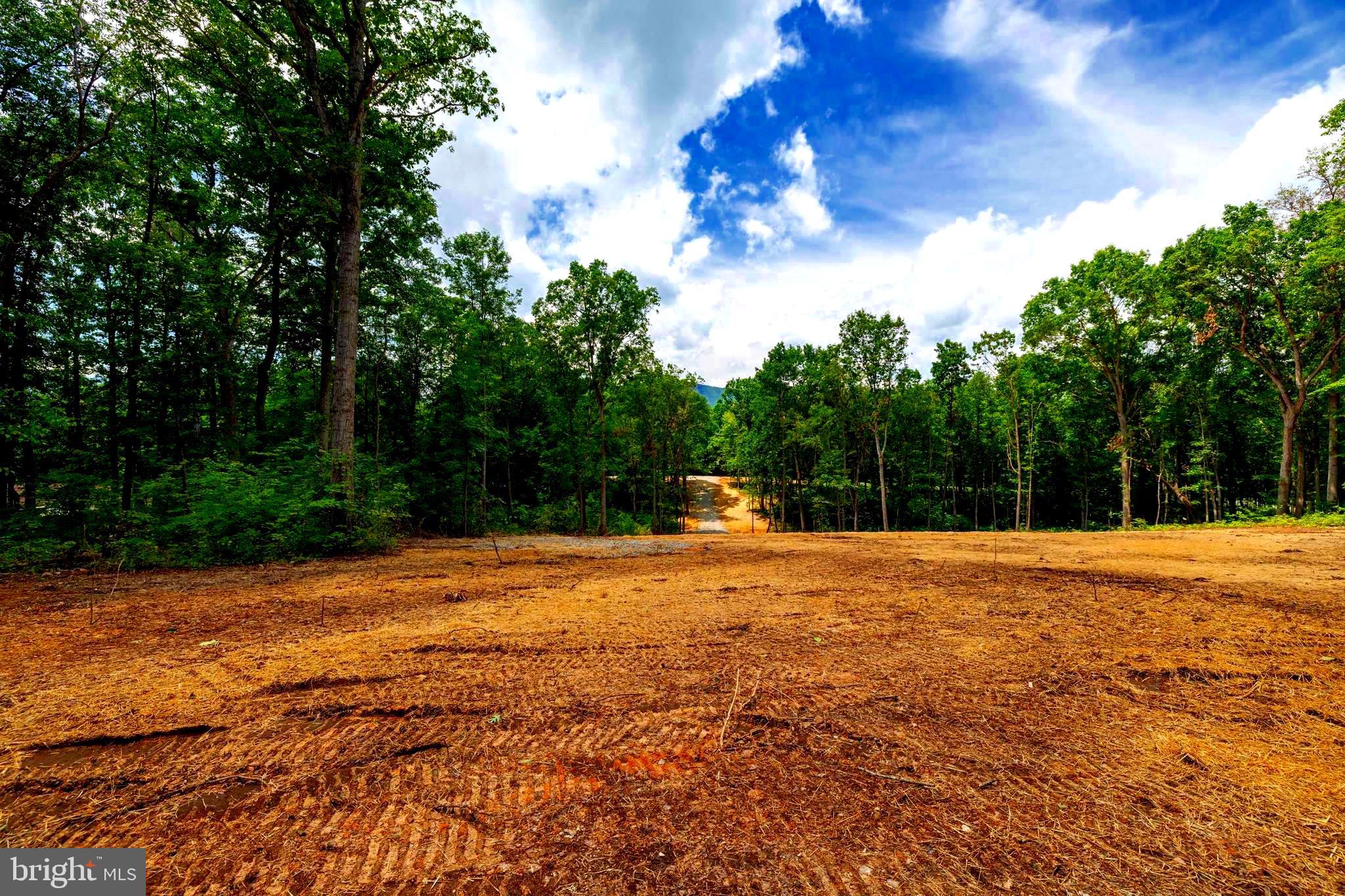 HOPE MILLS ACRES - Land