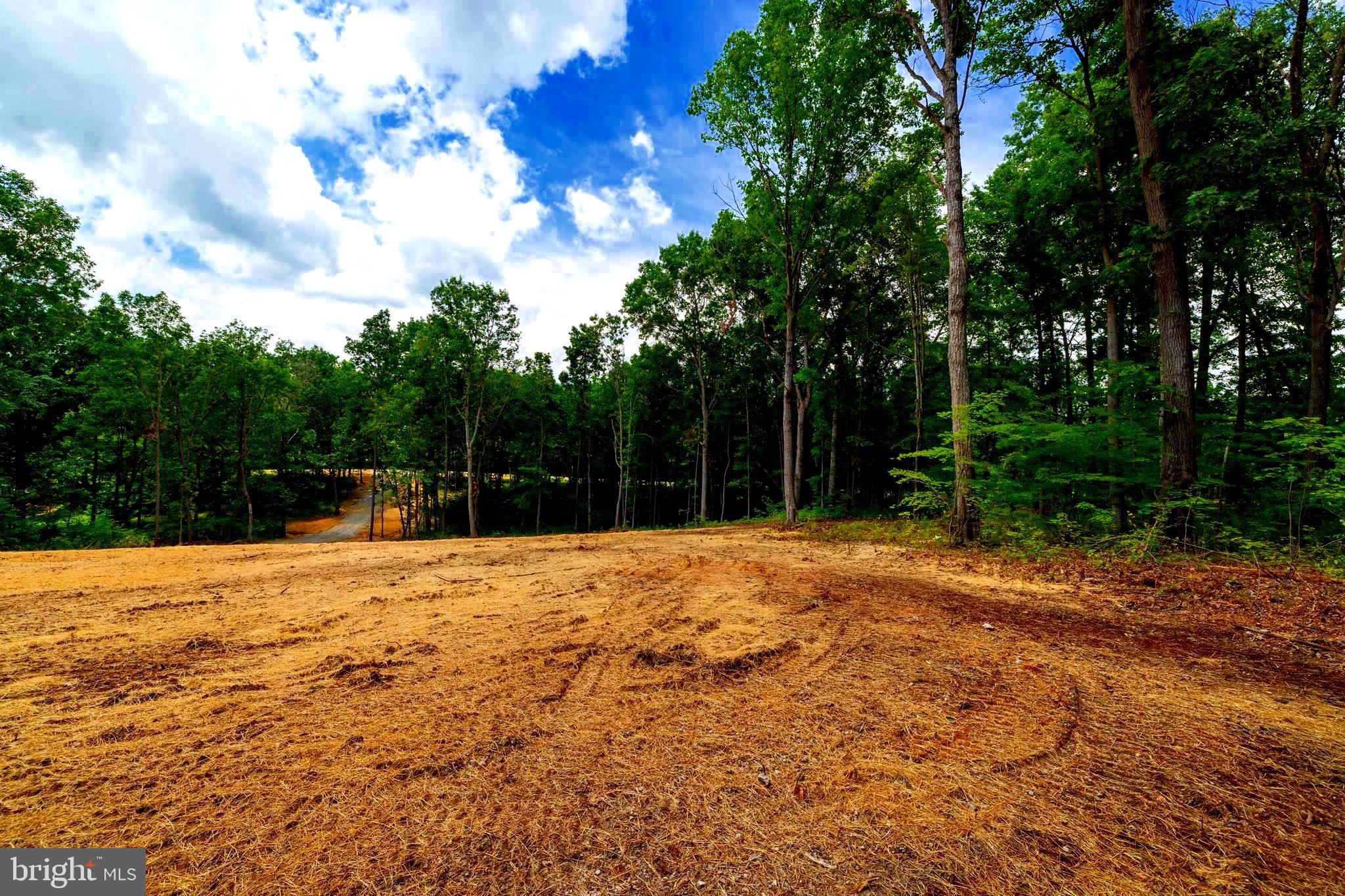 HOPE MILLS ACRES - Land