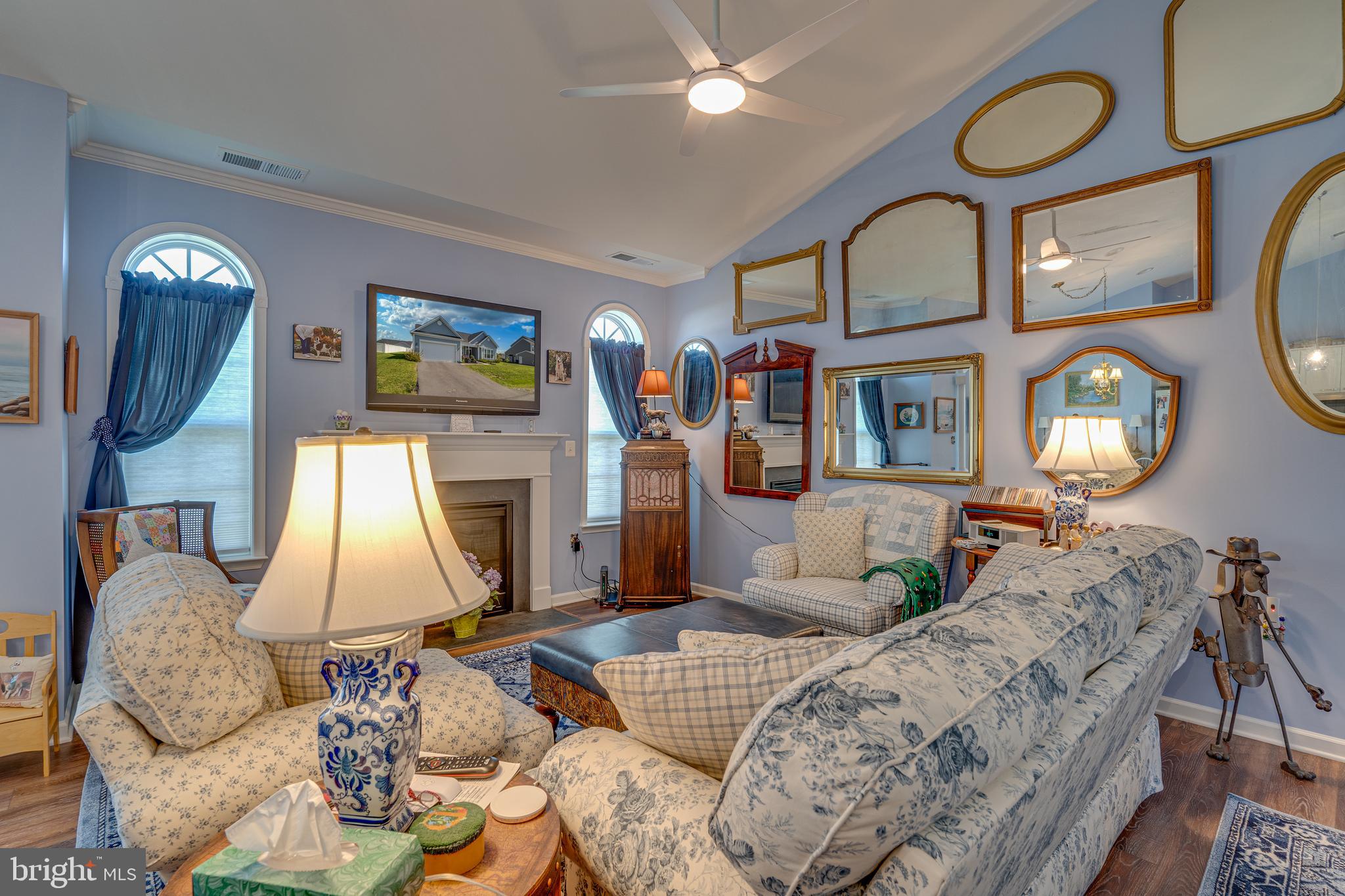 MCCAULEY CROSSING - Residential