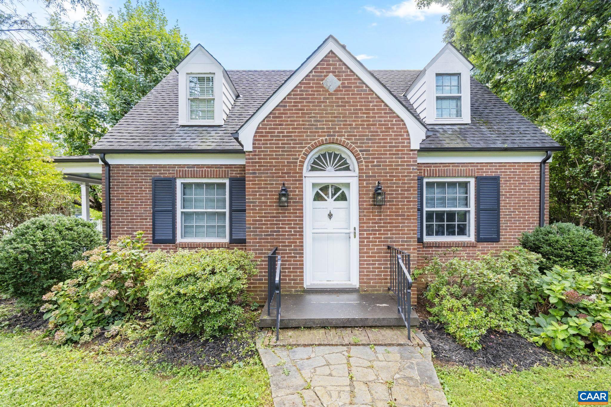 1500 RUGBY AVE