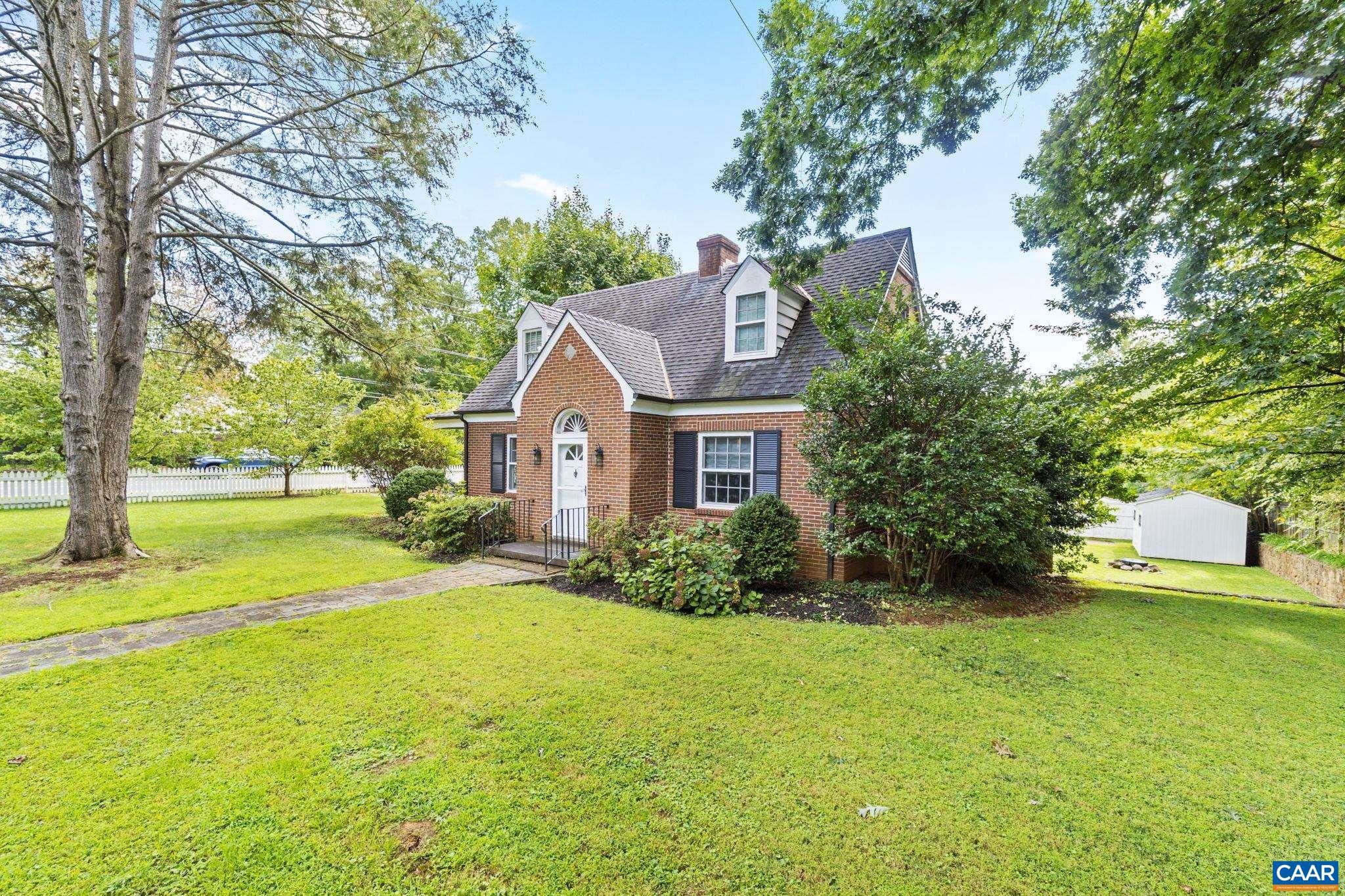 1500 RUGBY AVE