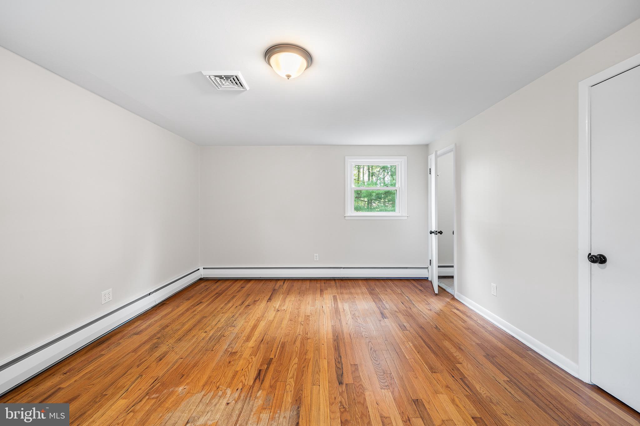 THORNBURY ESTATES - Residential