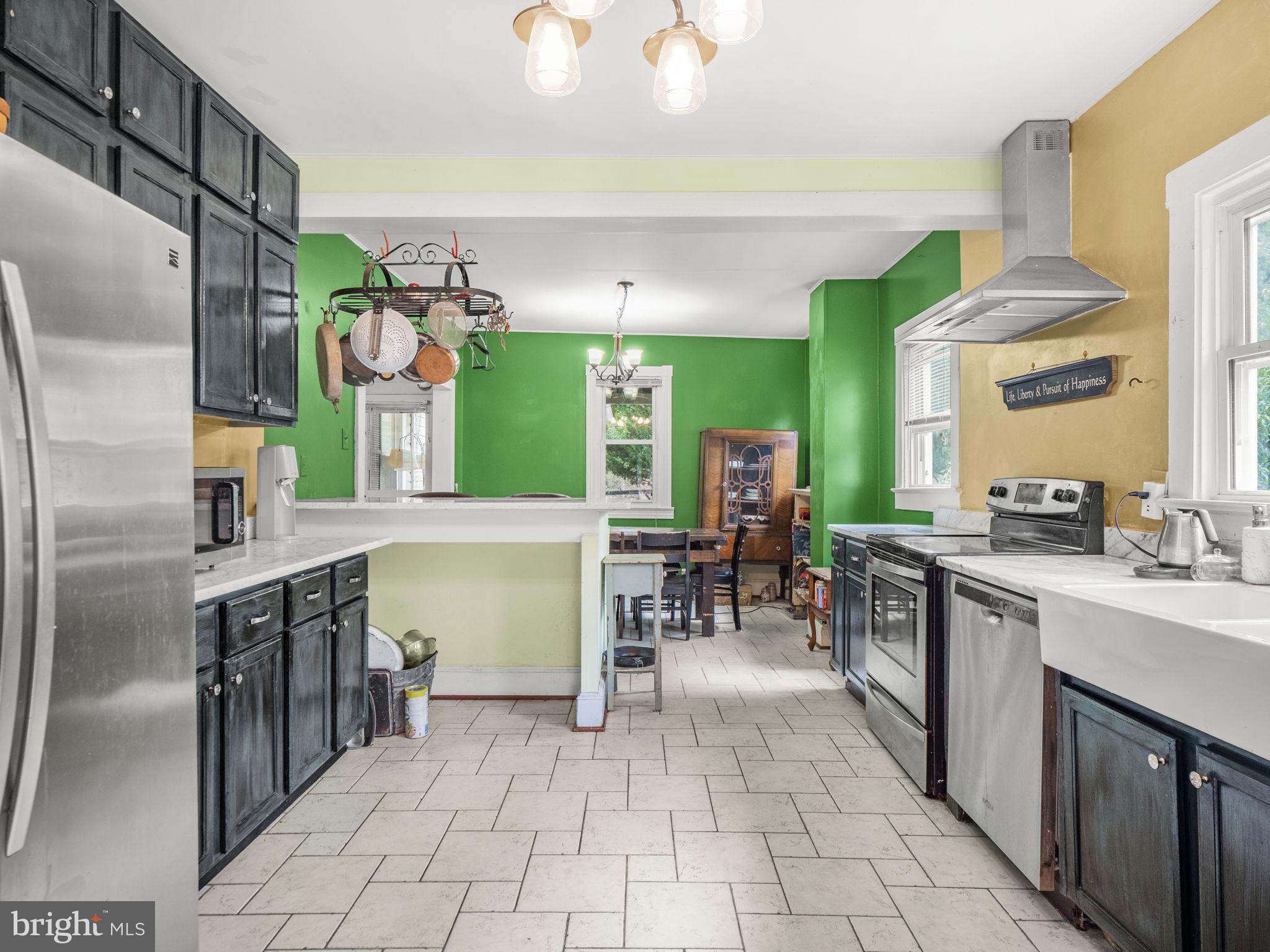 OLD RUSSELL FARM - Residential