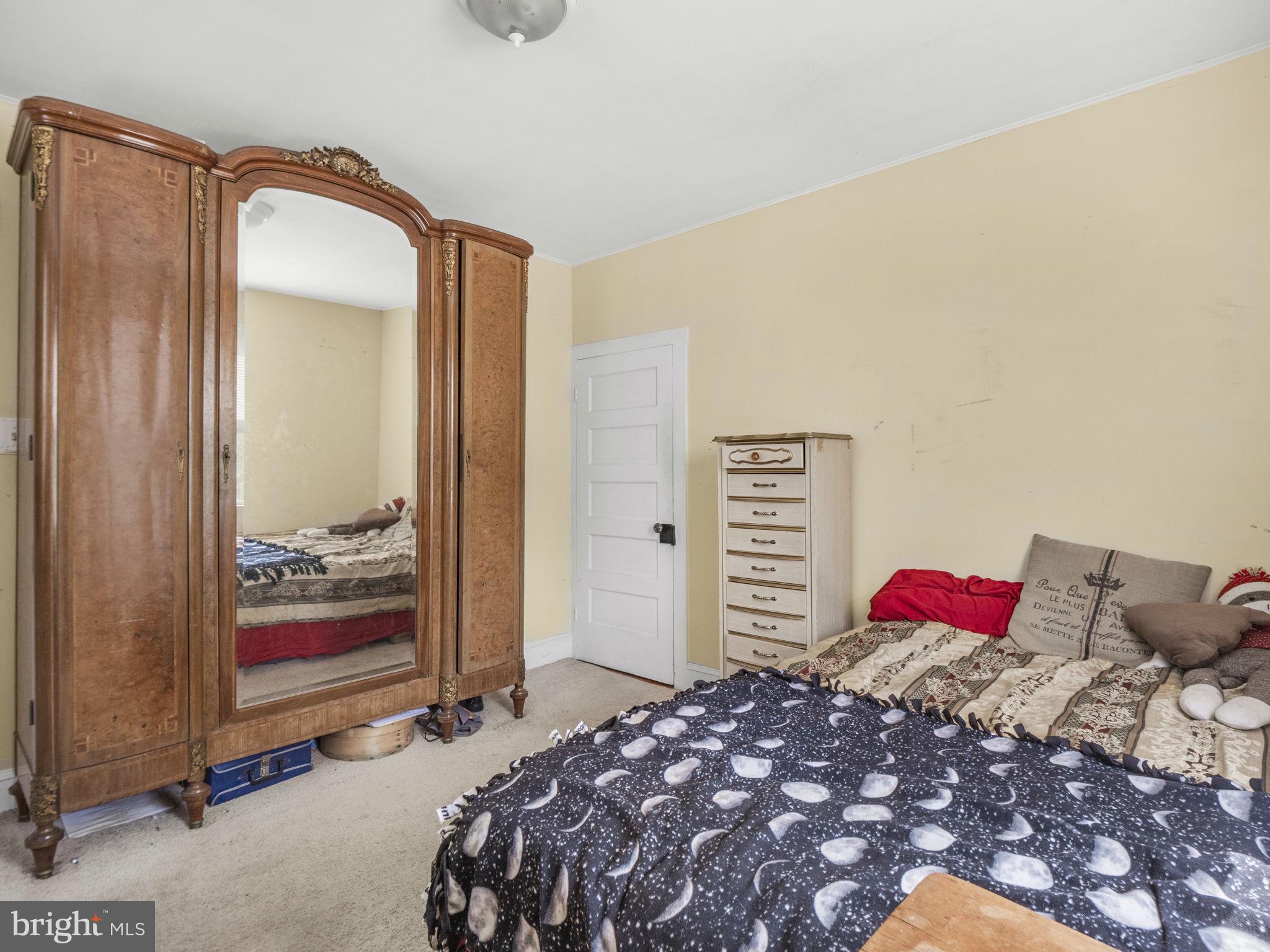 OLD RUSSELL FARM - Residential