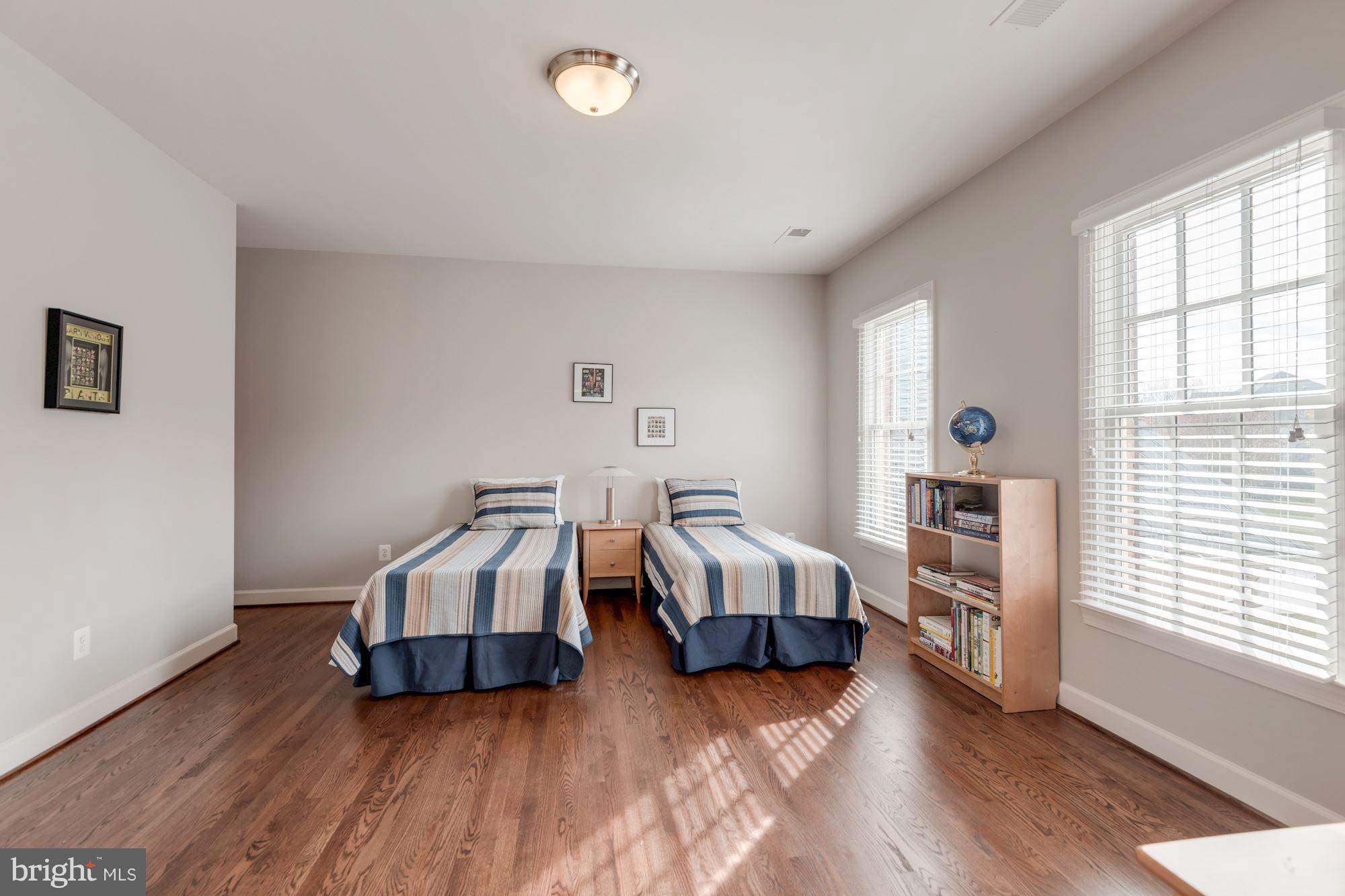 GROVEMONT - Residential